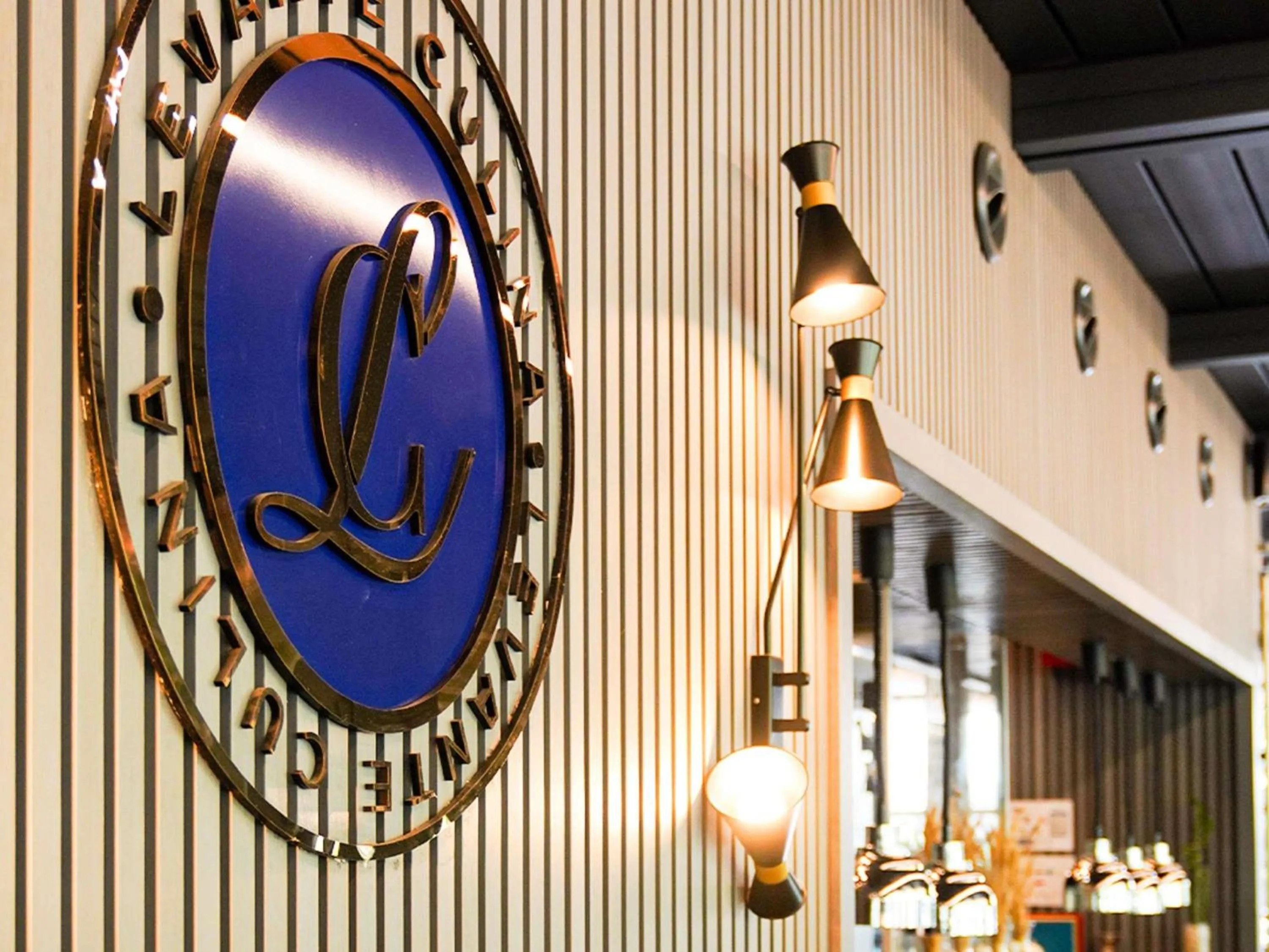 Restaurant/places to eat in Downtown Ankara Hotel