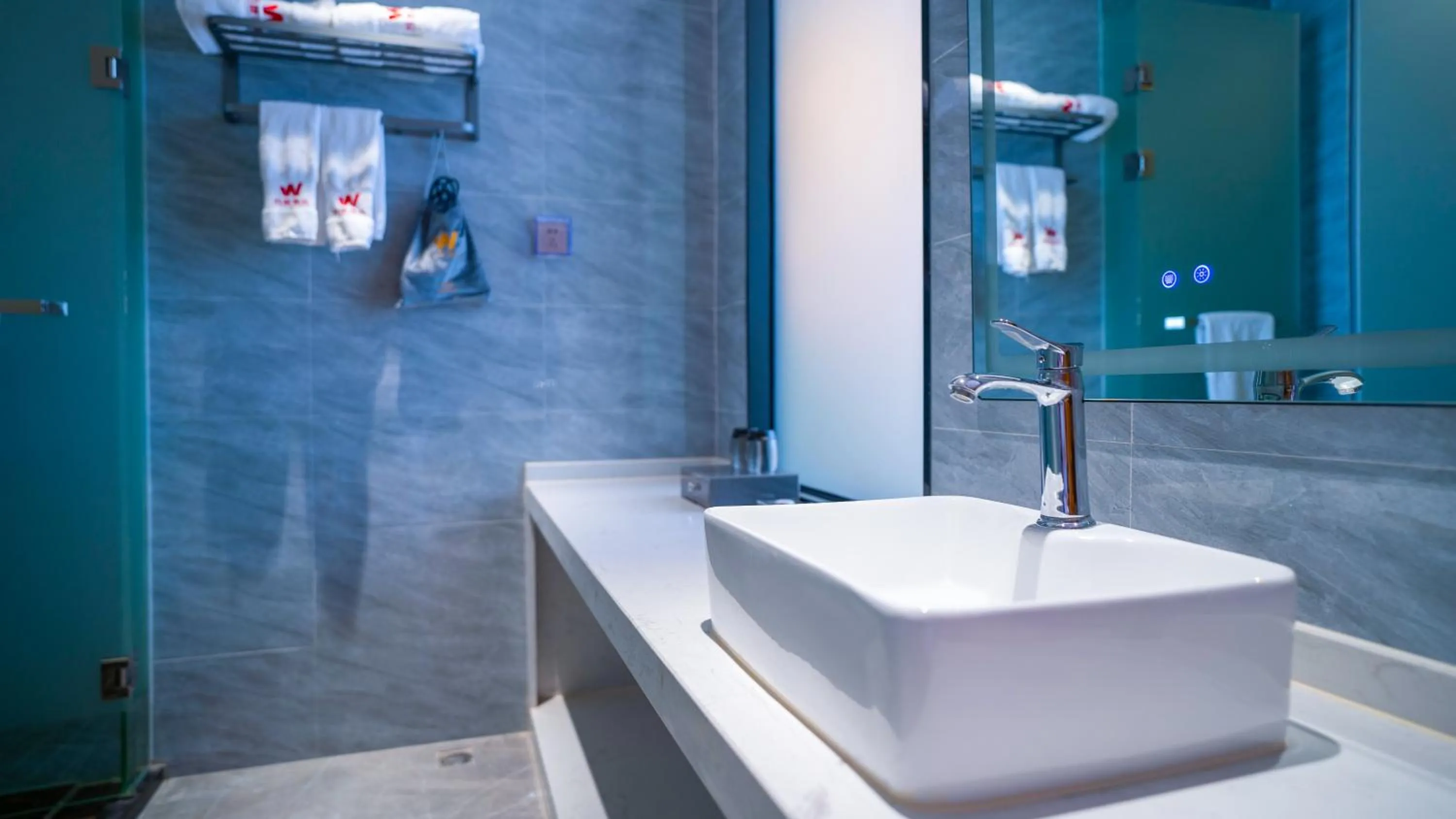 On site in Wansheng Hotel