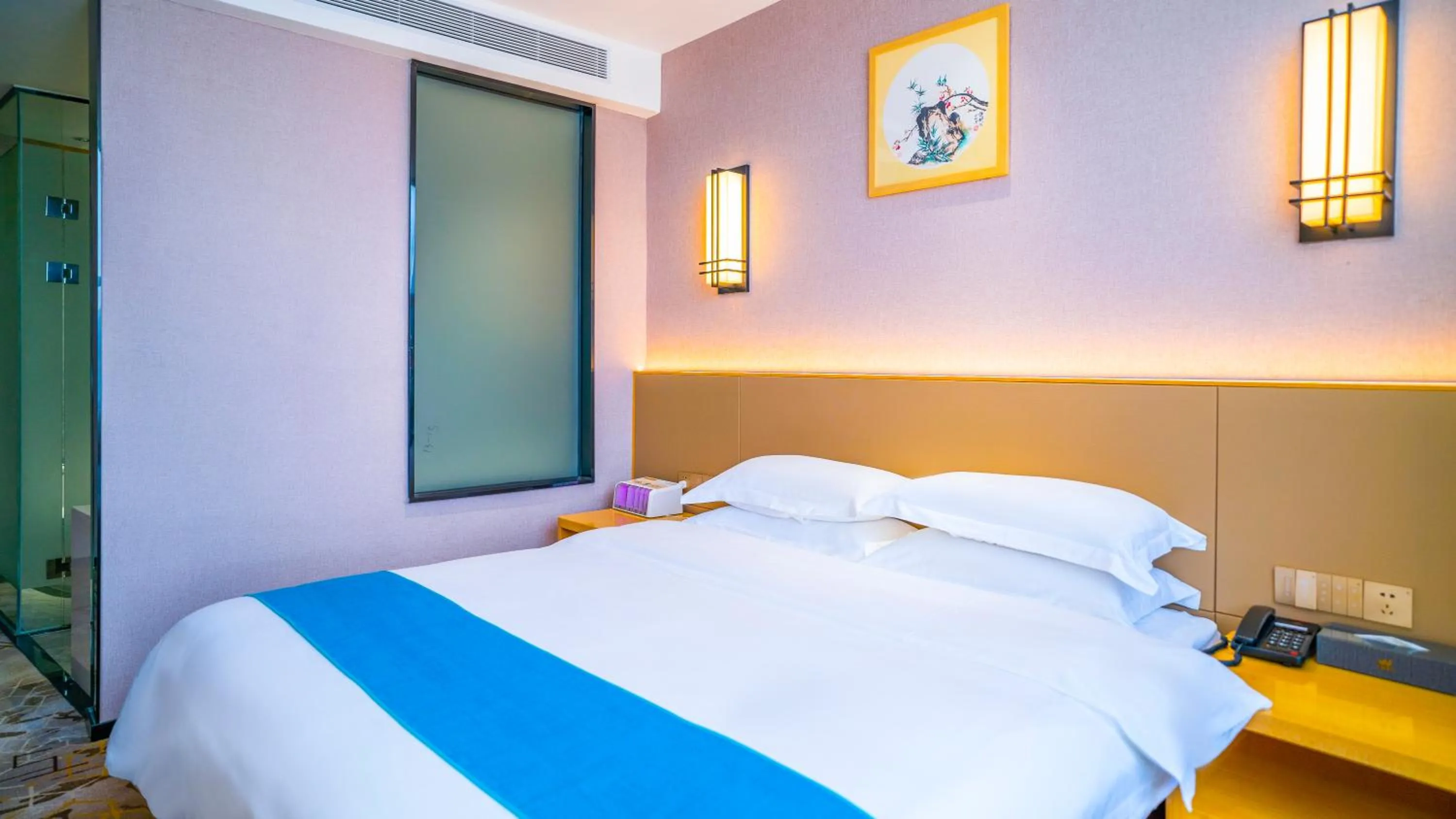 Bedroom, Bed in Wansheng Hotel