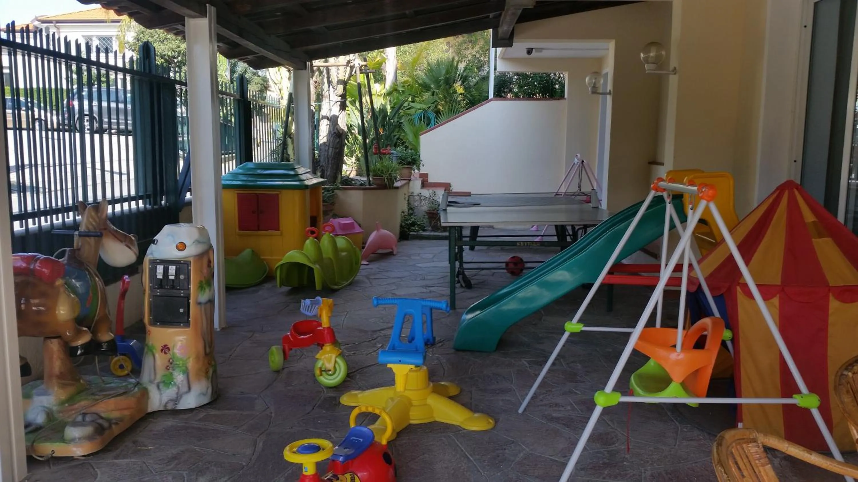 Day in Hotel Splendid