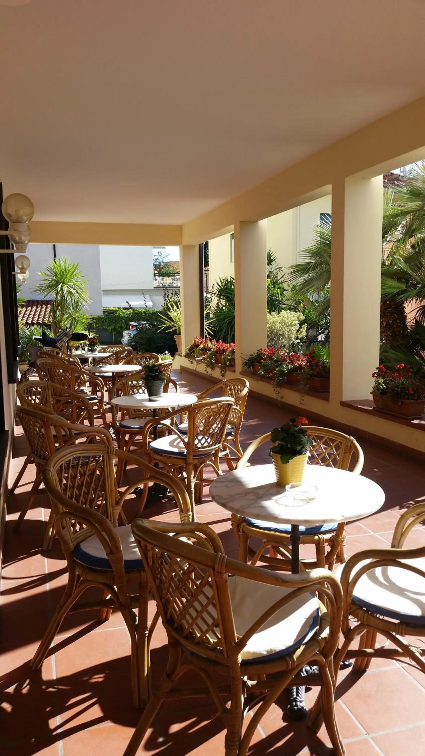 Day in Hotel Splendid