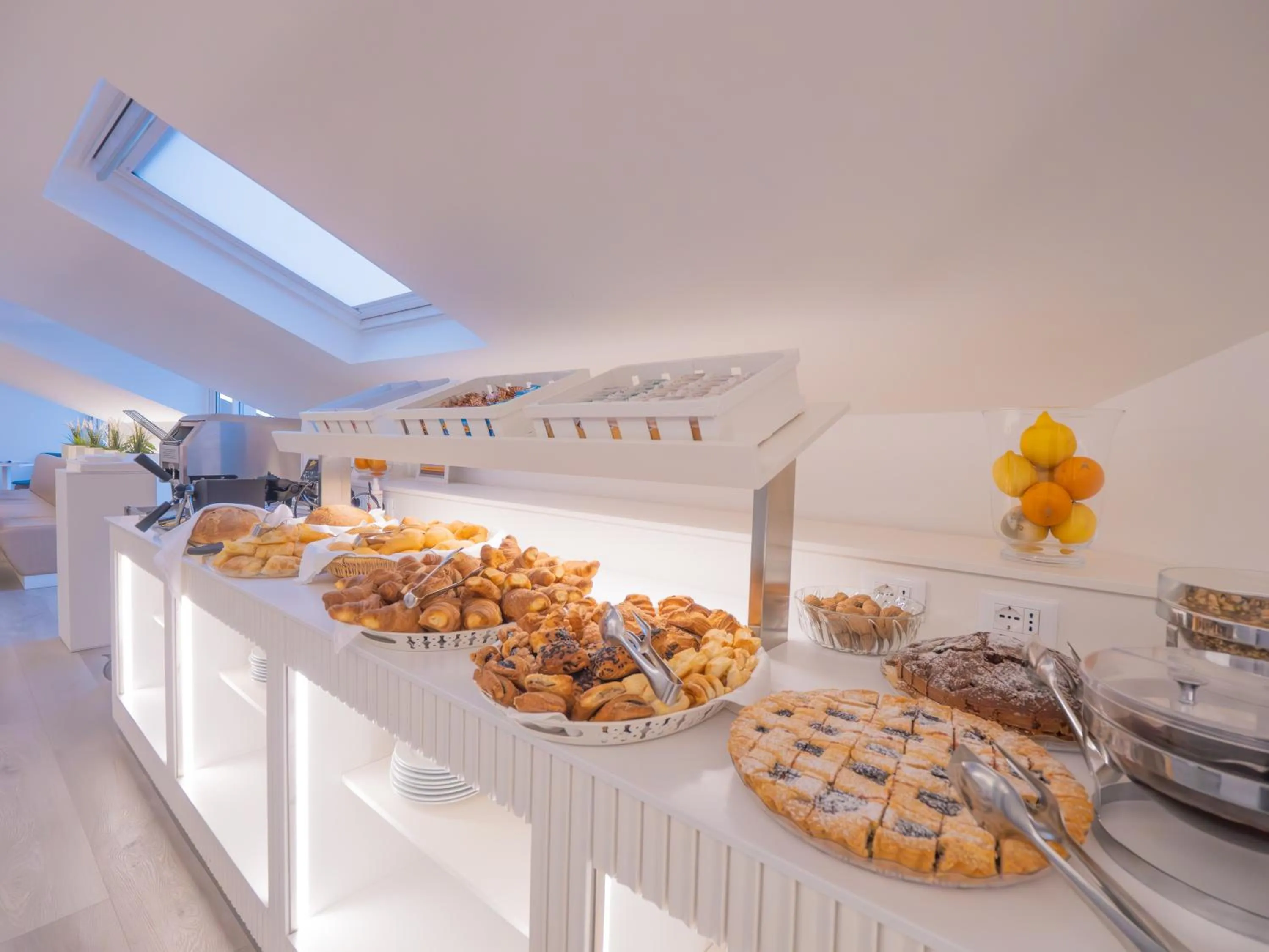 Breakfast in Hotel Splendid