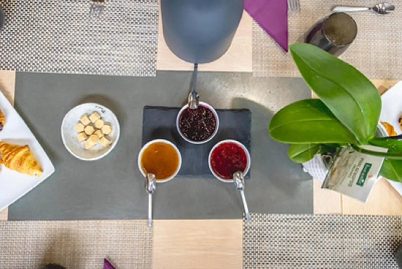 Breakfast in Ome sweet home