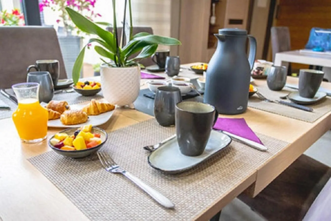 Breakfast in Ome sweet home