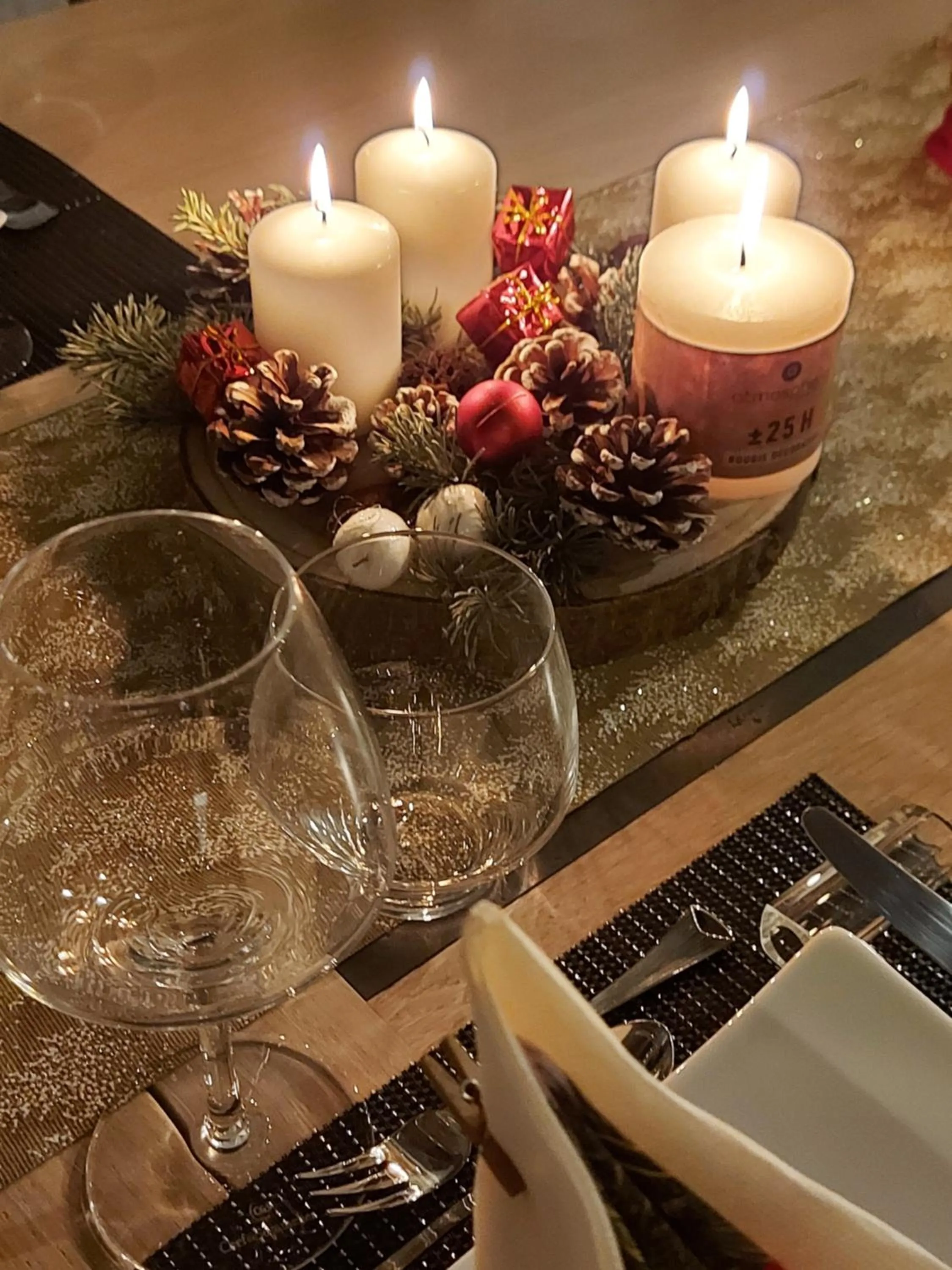 Decorative detail in Ome sweet home