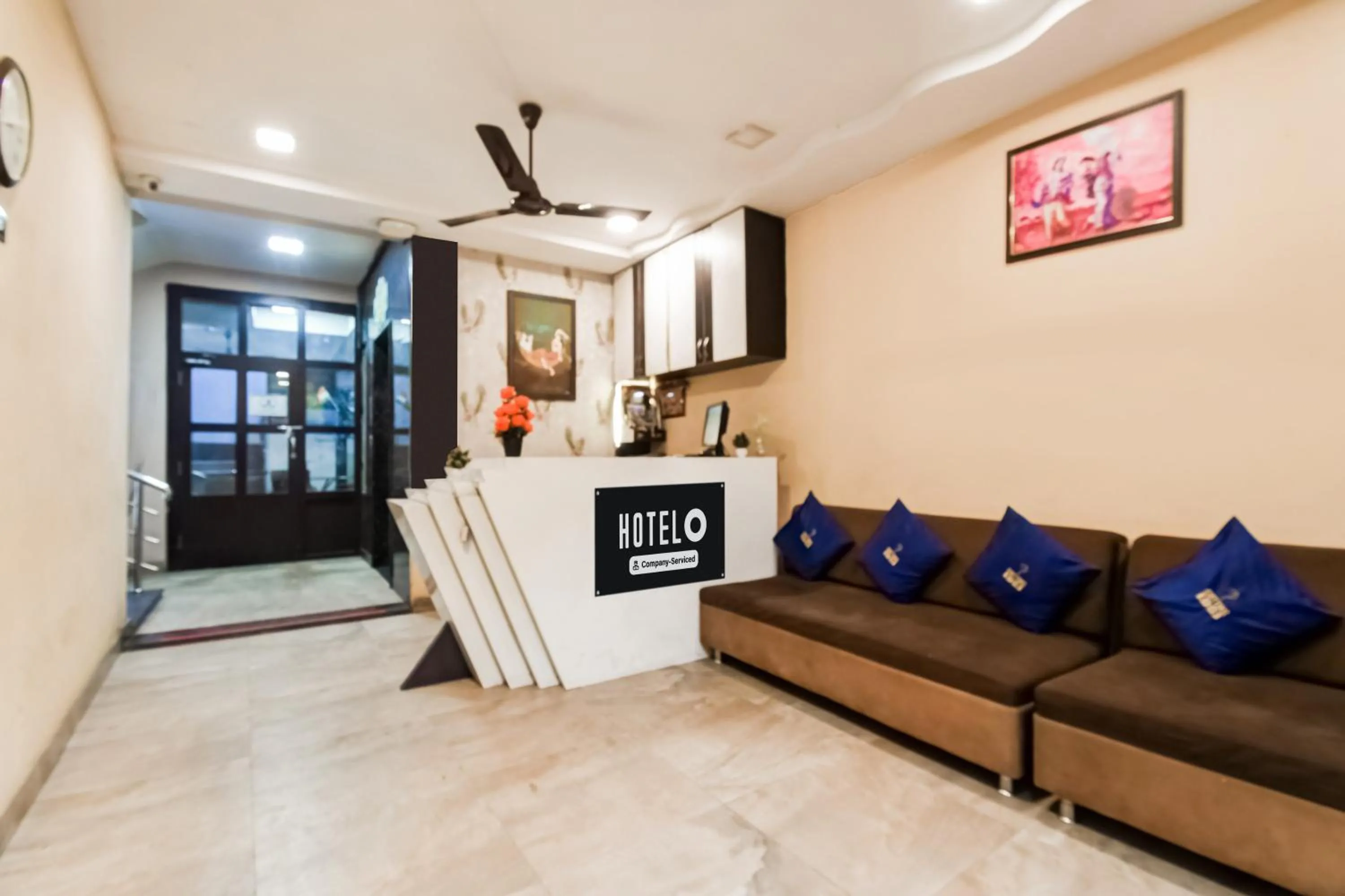 Lobby or reception in Hotel O Raipur City Center Formerly South Inn