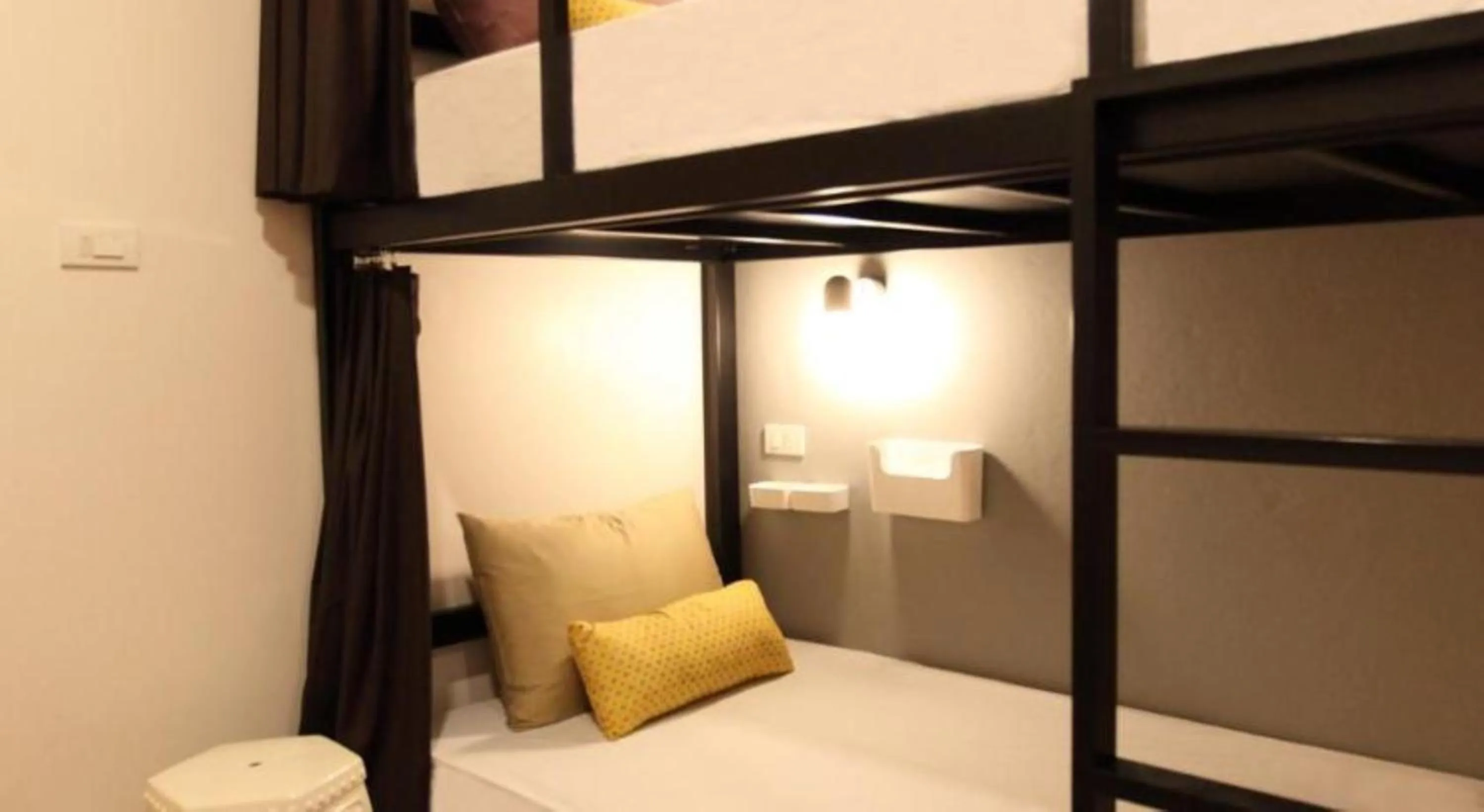 Bedroom in Lupta Hostel Patong Hideaway