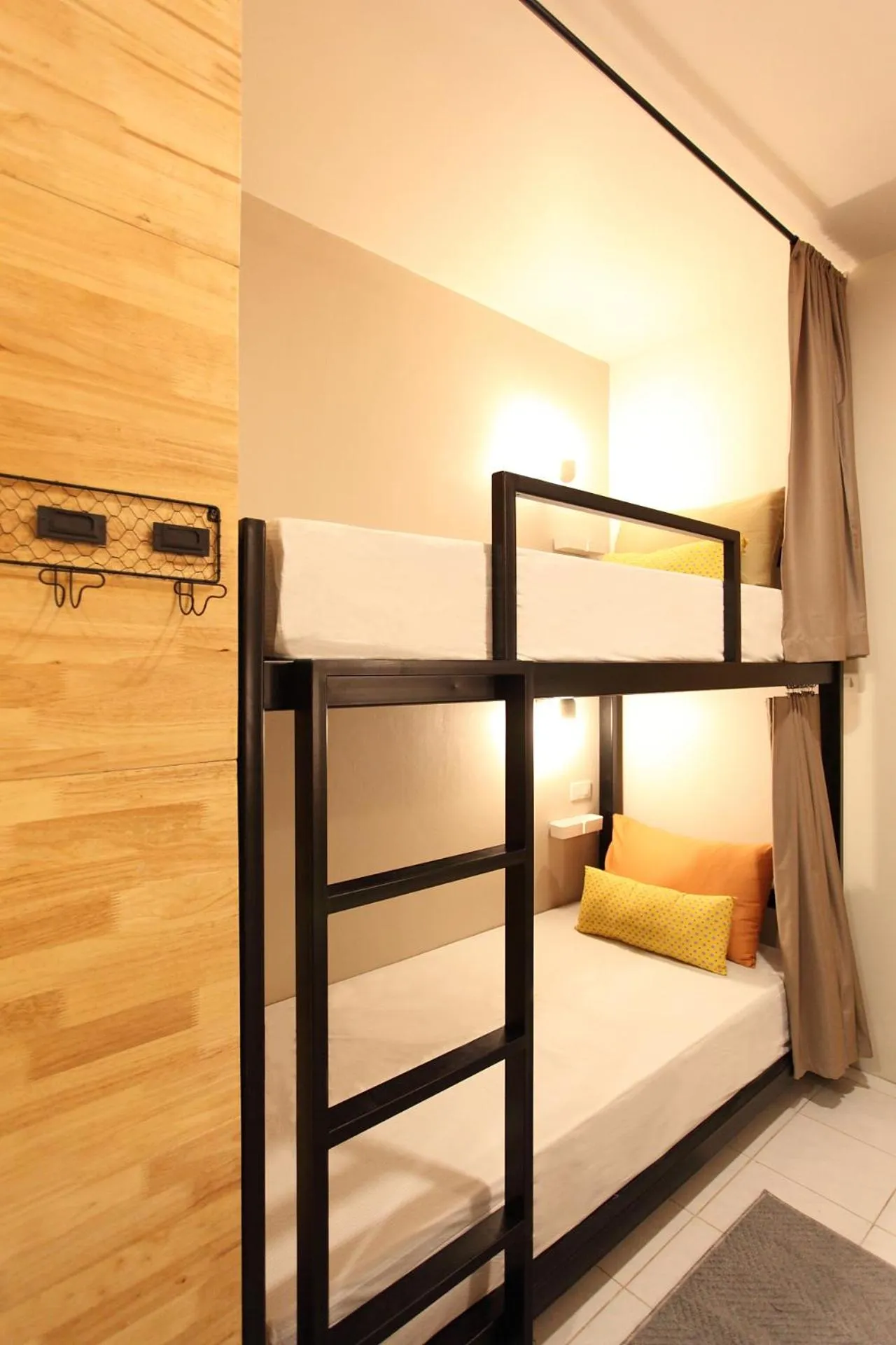 bunk bed in Lupta Hostel Patong Hideaway