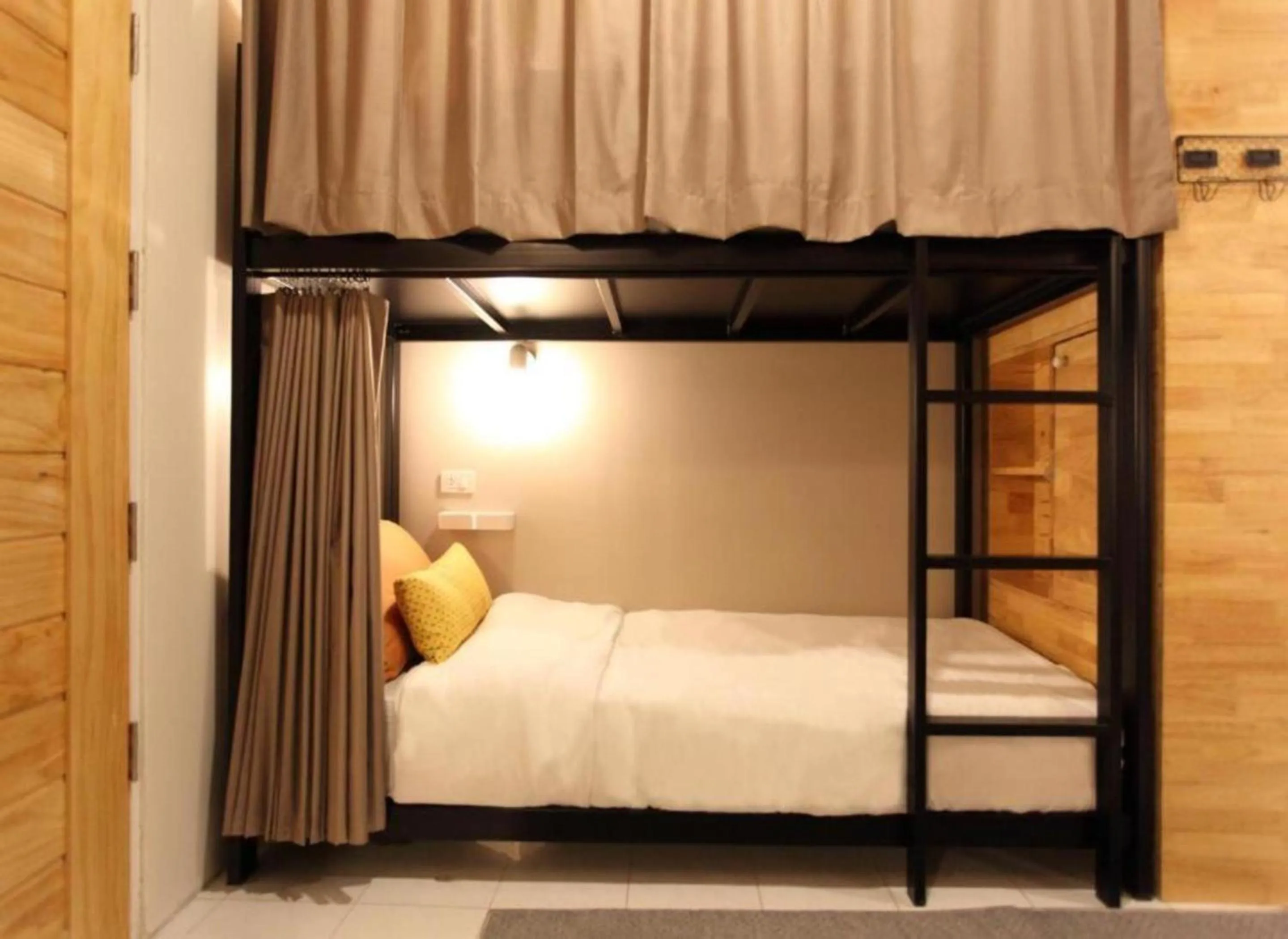 bunk bed in Lupta Hostel Patong Hideaway