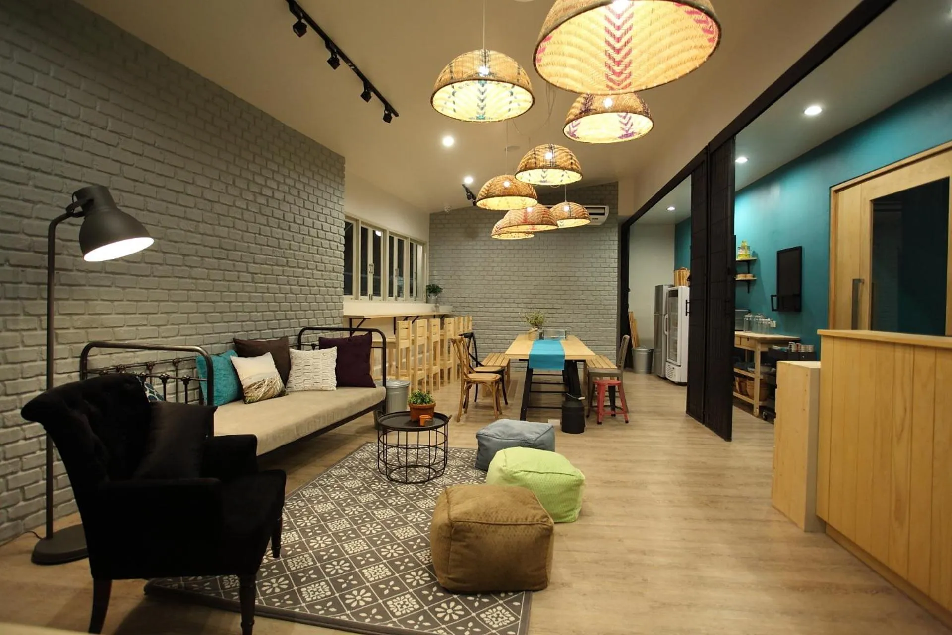 Lobby or reception in Lupta Hostel Patong Hideaway