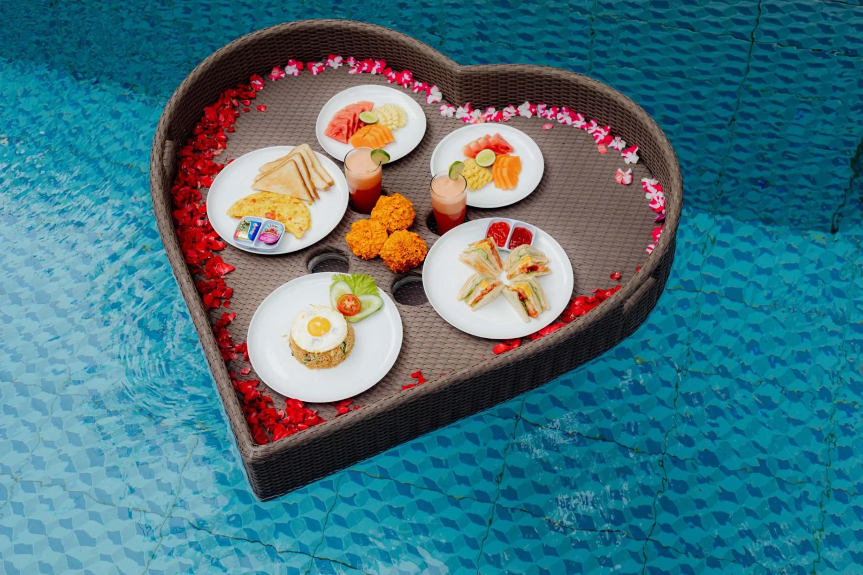 Food and drinks in Ubud Mesari Private Pool Villa