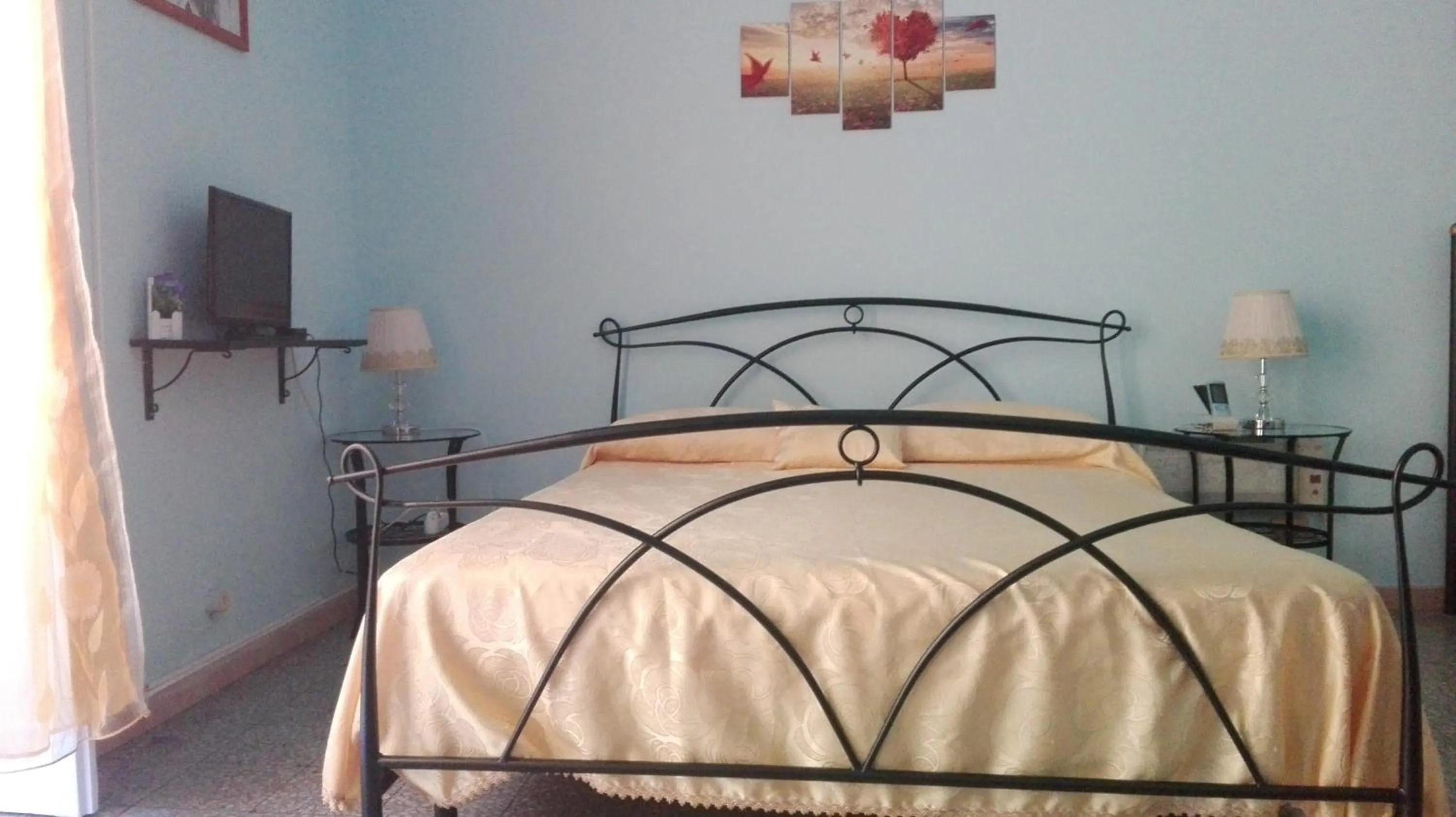 Bed in B&B Bella Stella