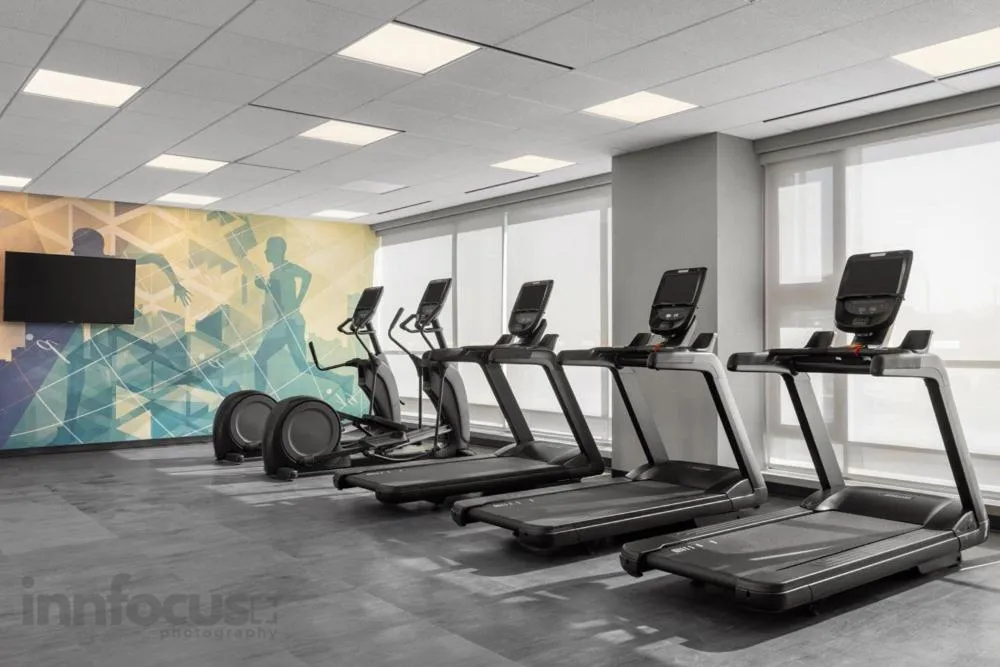 Fitness centre/facilities in Hyatt Place Mississauga / Airport Corp Center