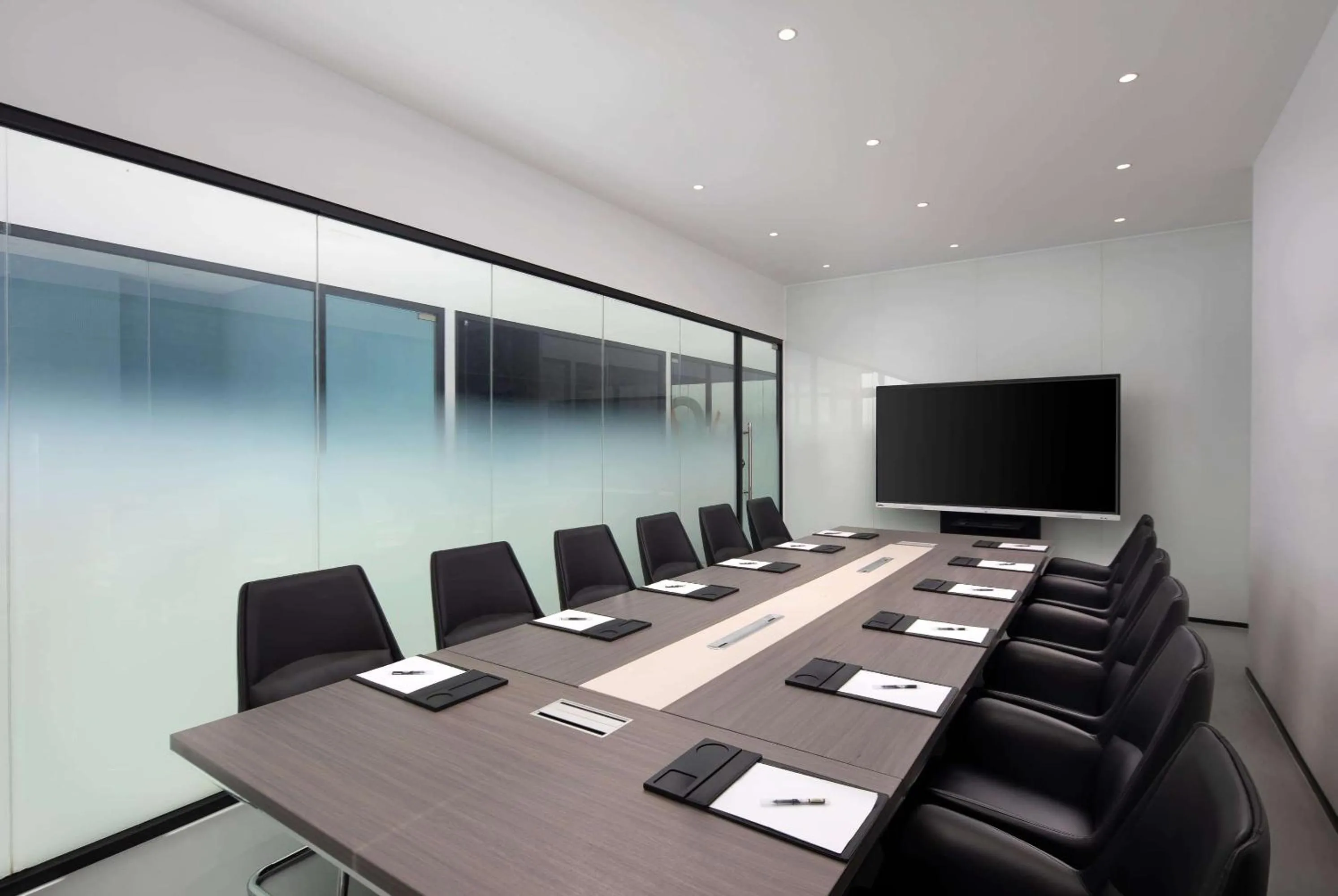 Meeting/conference room in Days Inn by Wyndham Hangzhou Gongshu