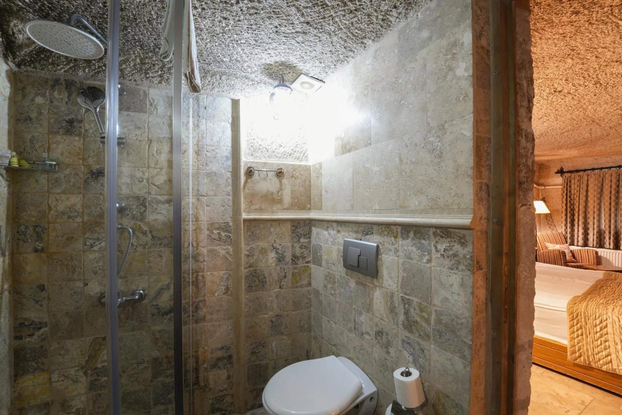 Toilet in Tekkaya Cave Hotel