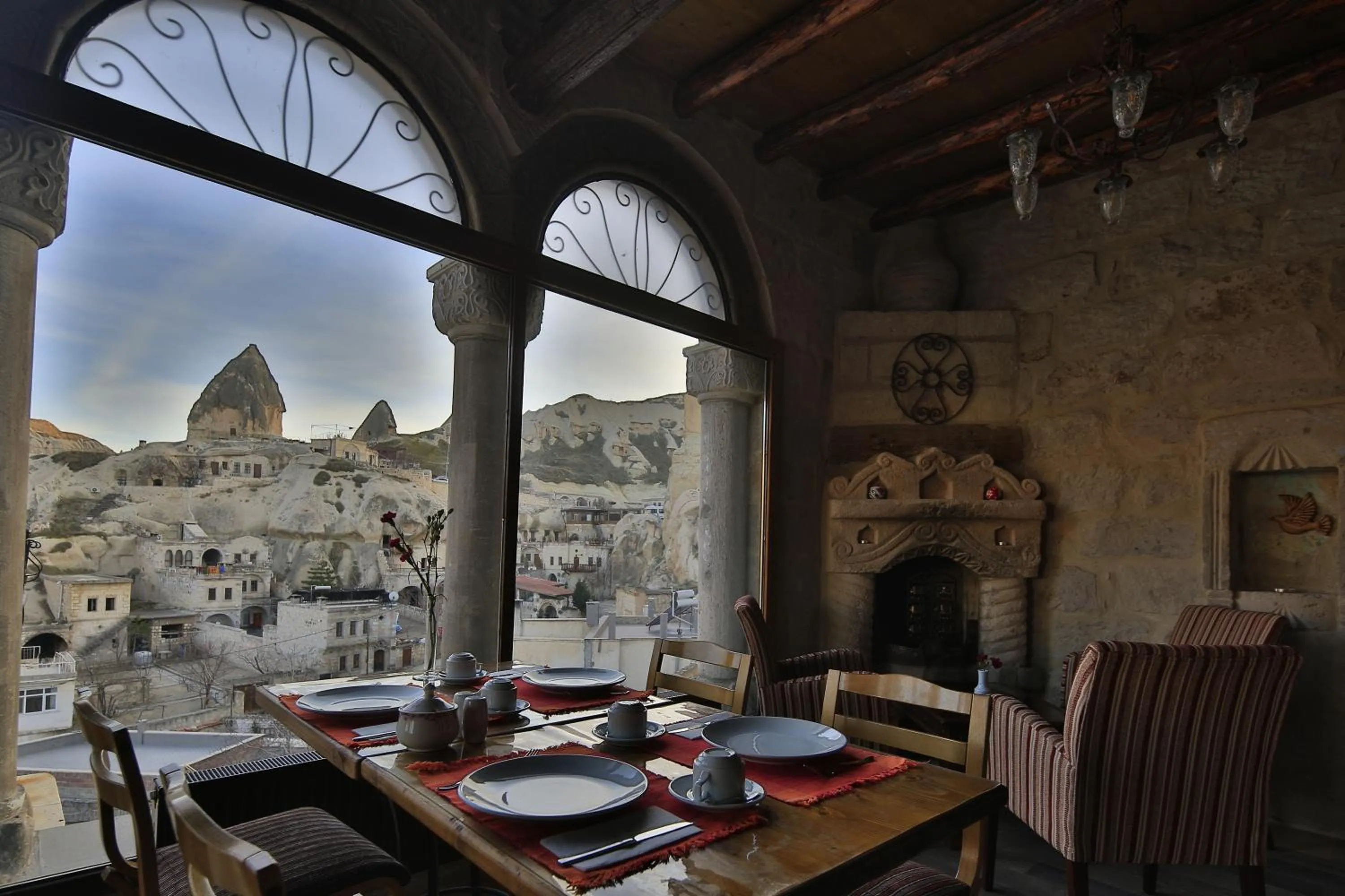 Restaurant/places to eat in Tekkaya Cave Hotel