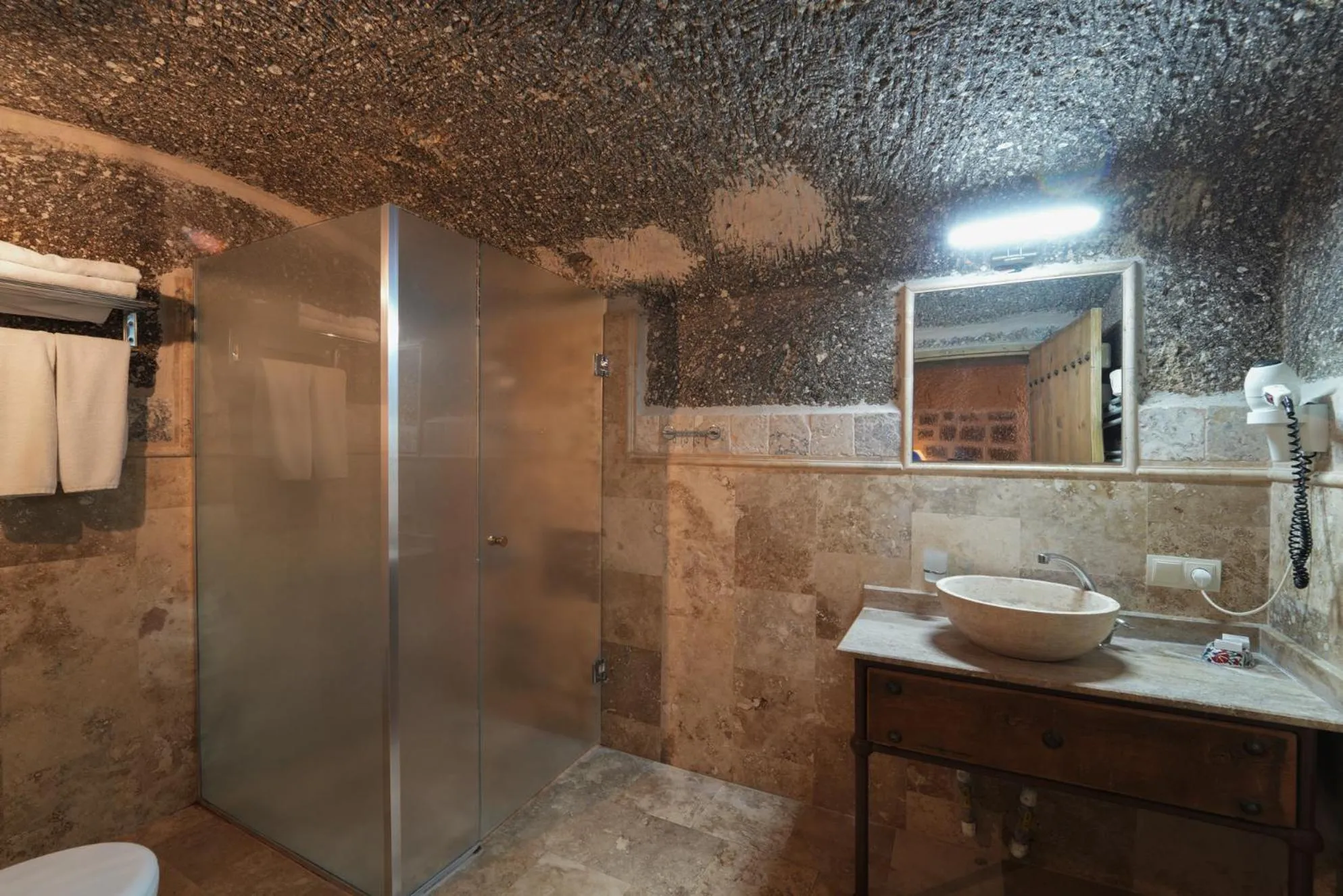 Bathroom in Tekkaya Cave Hotel