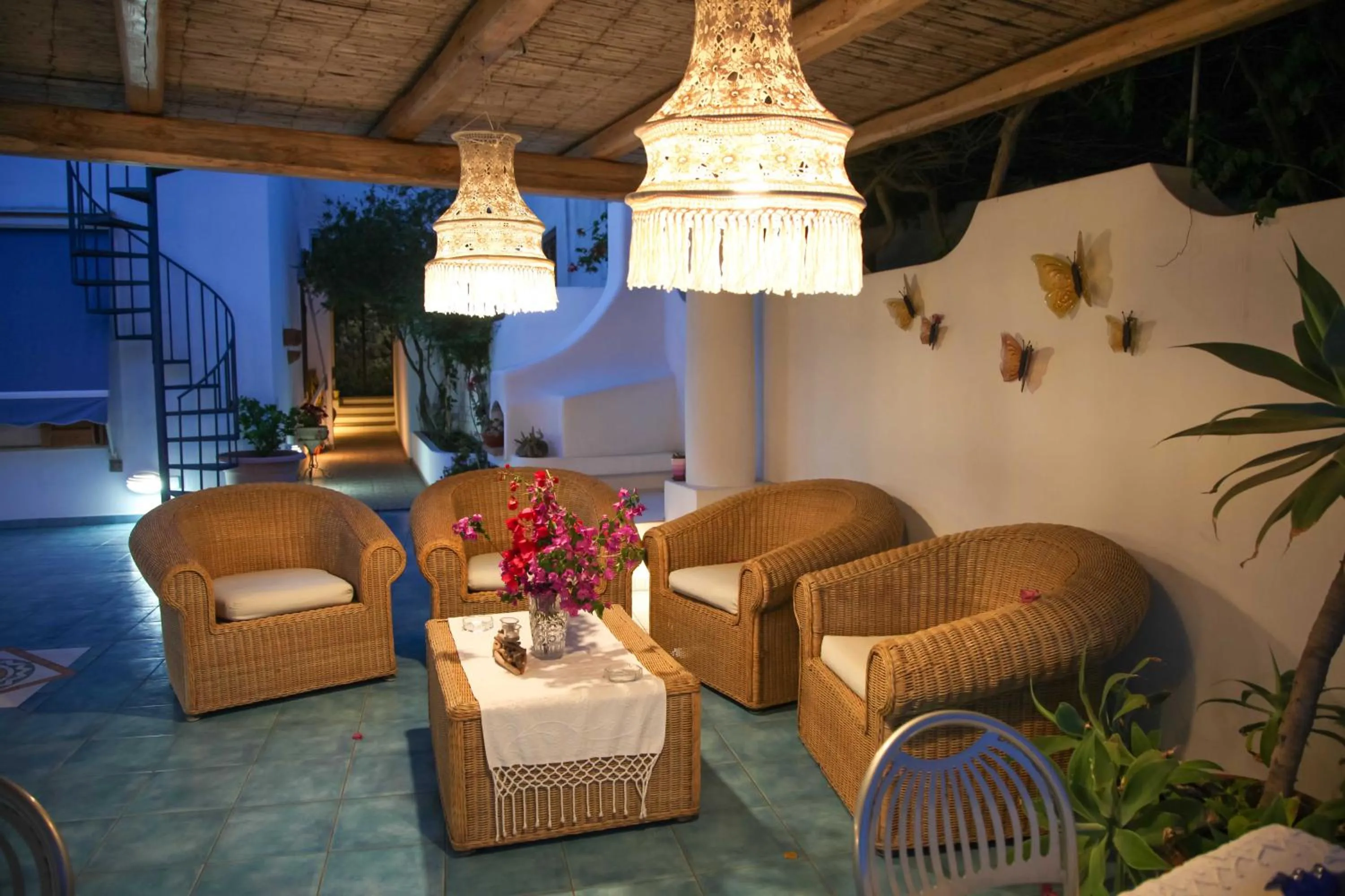 Patio in B&B Alta Marea Lipari