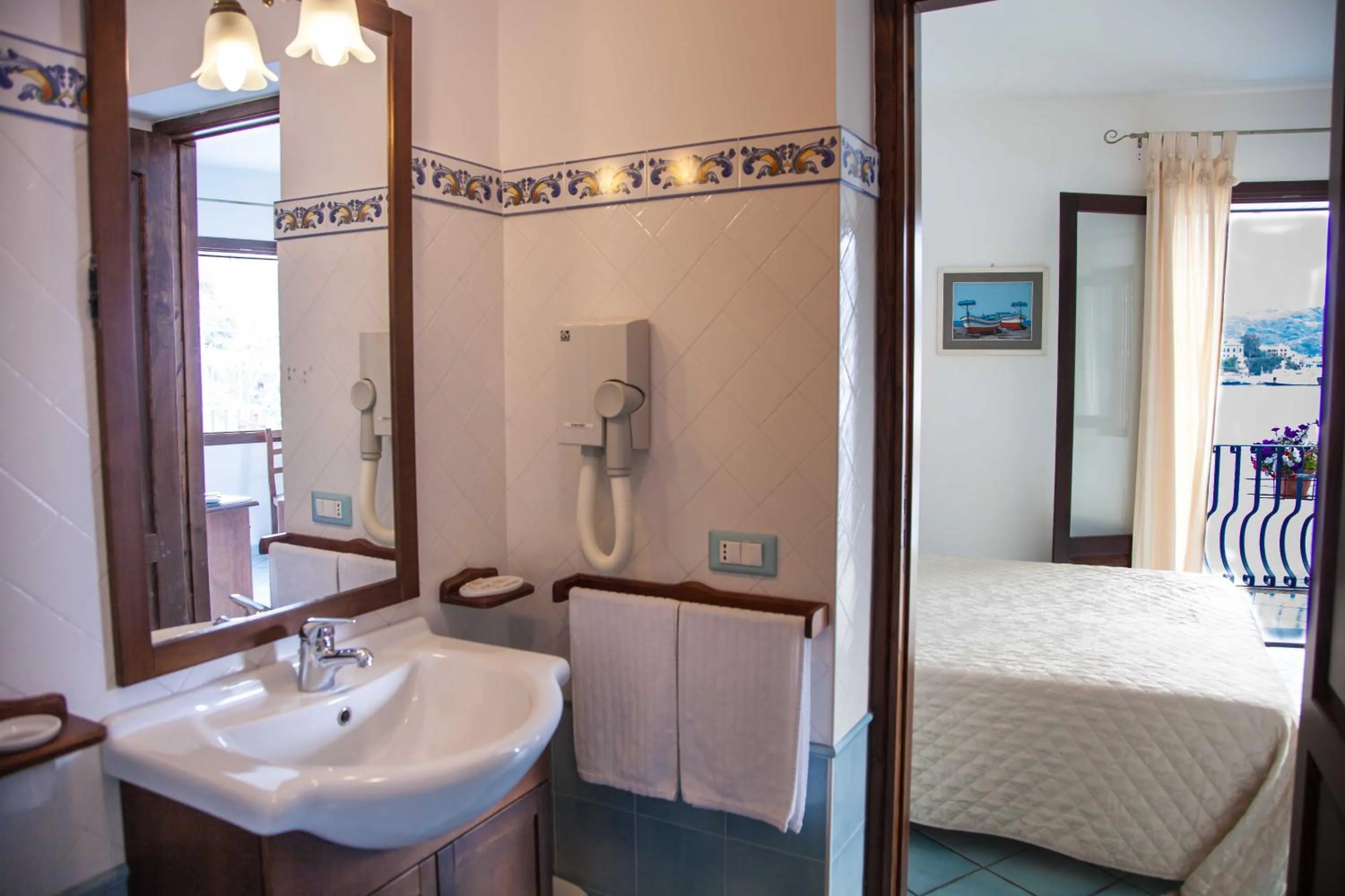 Bathroom, Bed in B&B Alta Marea Lipari