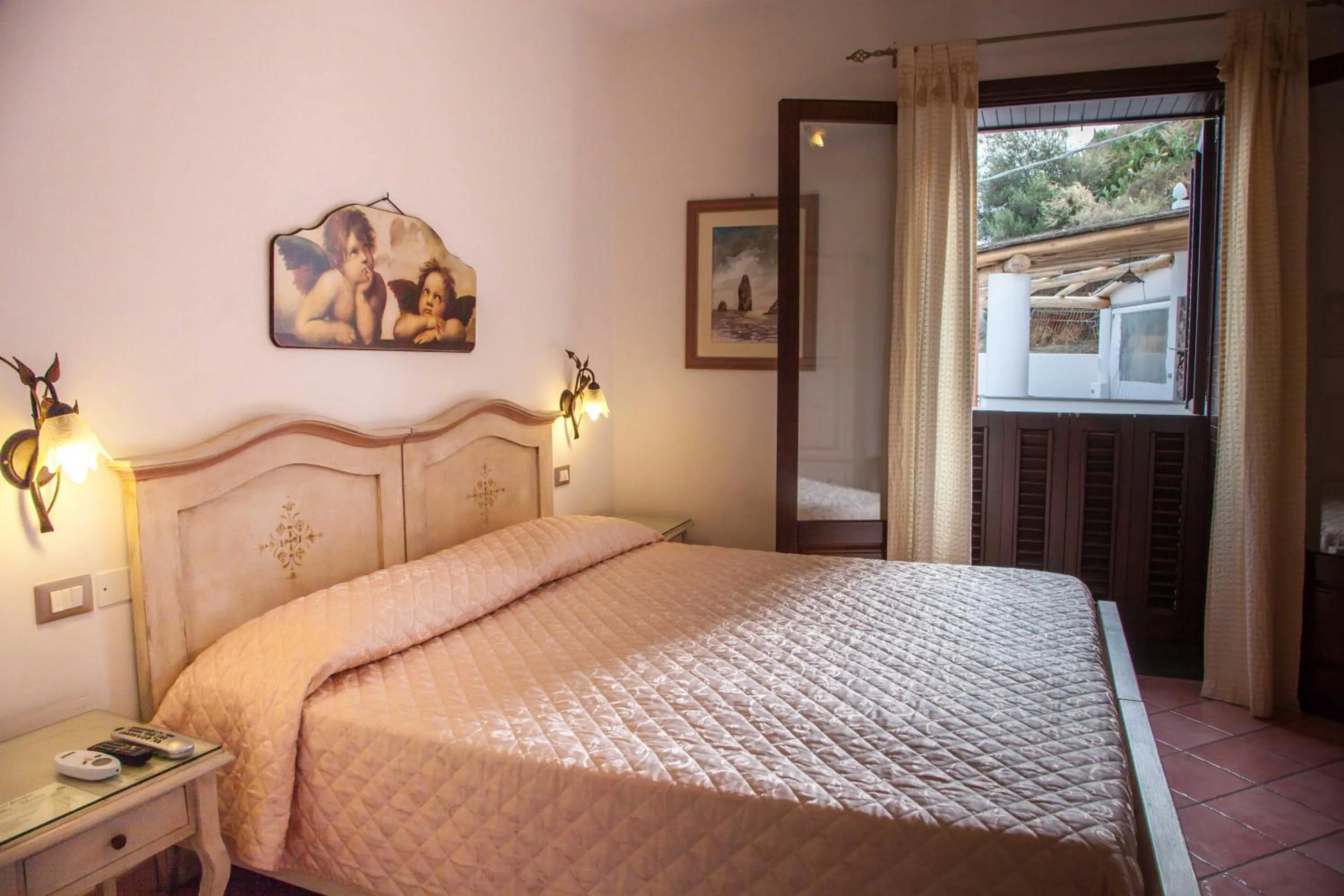 Bedroom, Bed in B&B Alta Marea Lipari