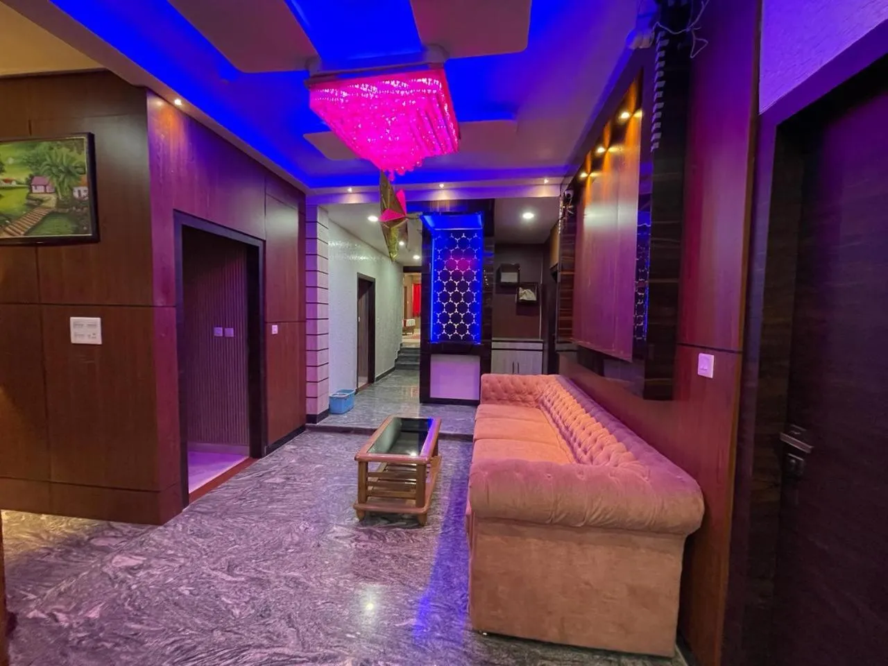 Bed in Hotel Siddhant Palace