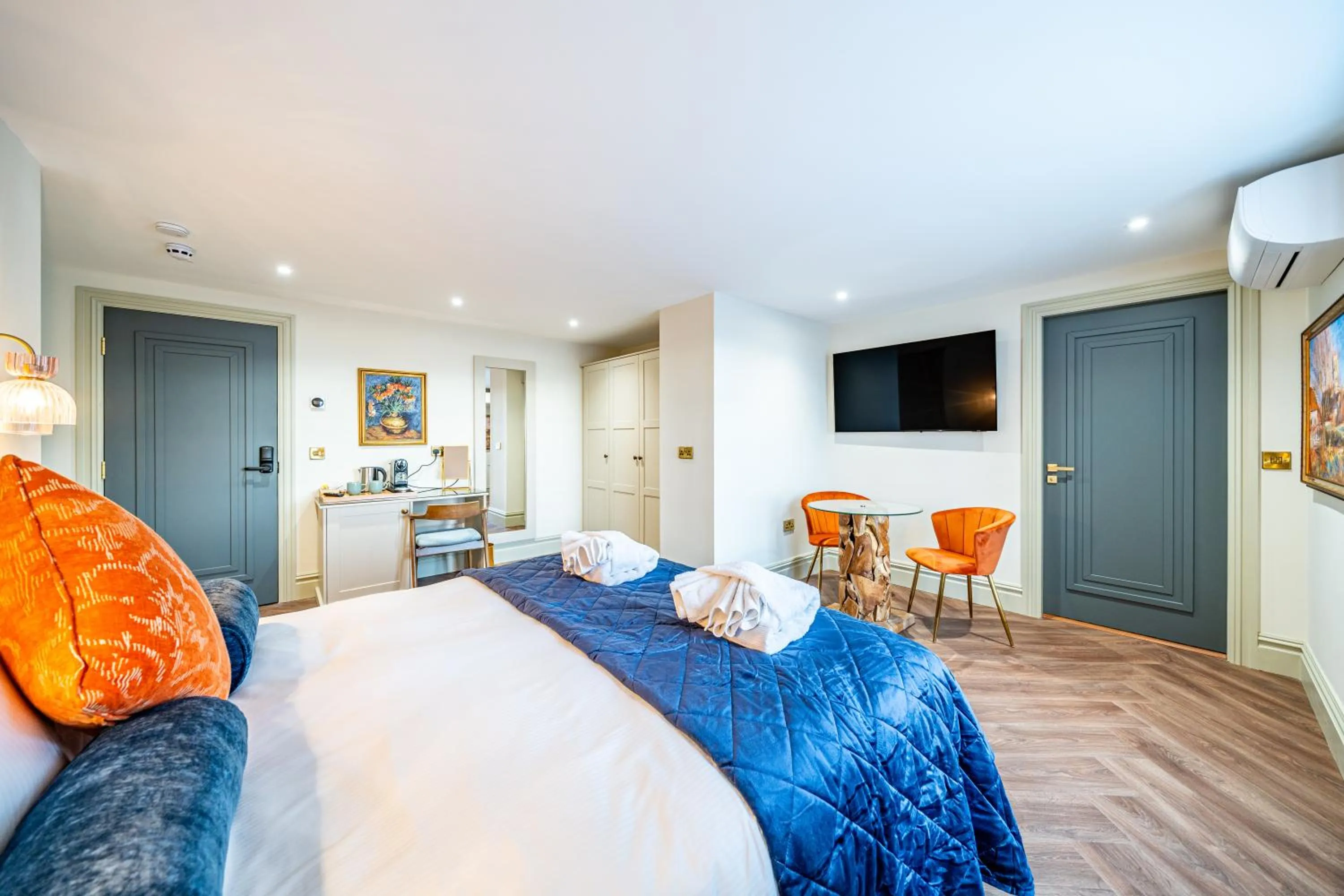 Bedroom, Bed in St Marys Quarters