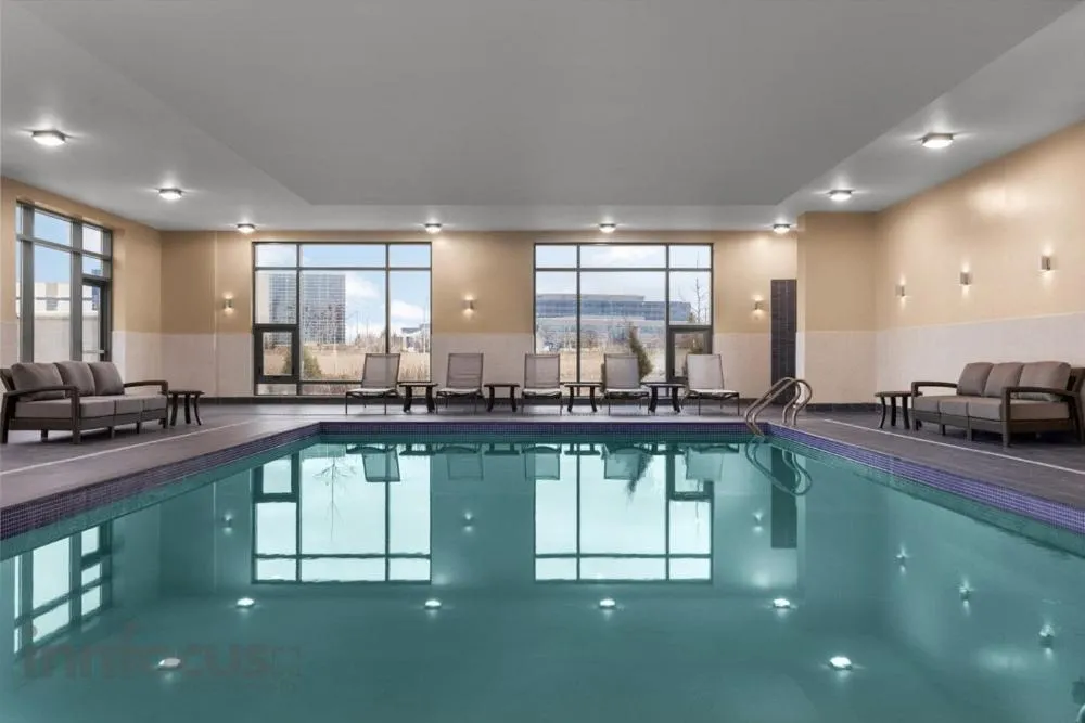 Swimming pool in Hyatt House Mississauga / Airport Corp Center