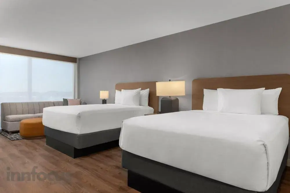 Studio Suite with Two Queen Beds - High Floor in Hyatt House Mississauga / Airport Corp Center Studio Suite with Two Queen Beds - High Floor in Hyatt House Mississauga / Airport Corp Center