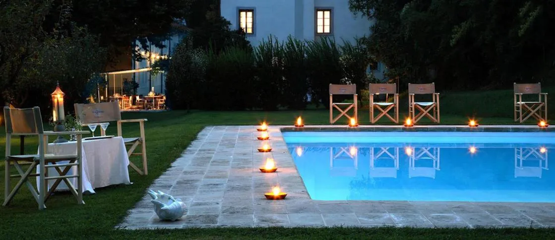 Pool view in Villa La Bianca