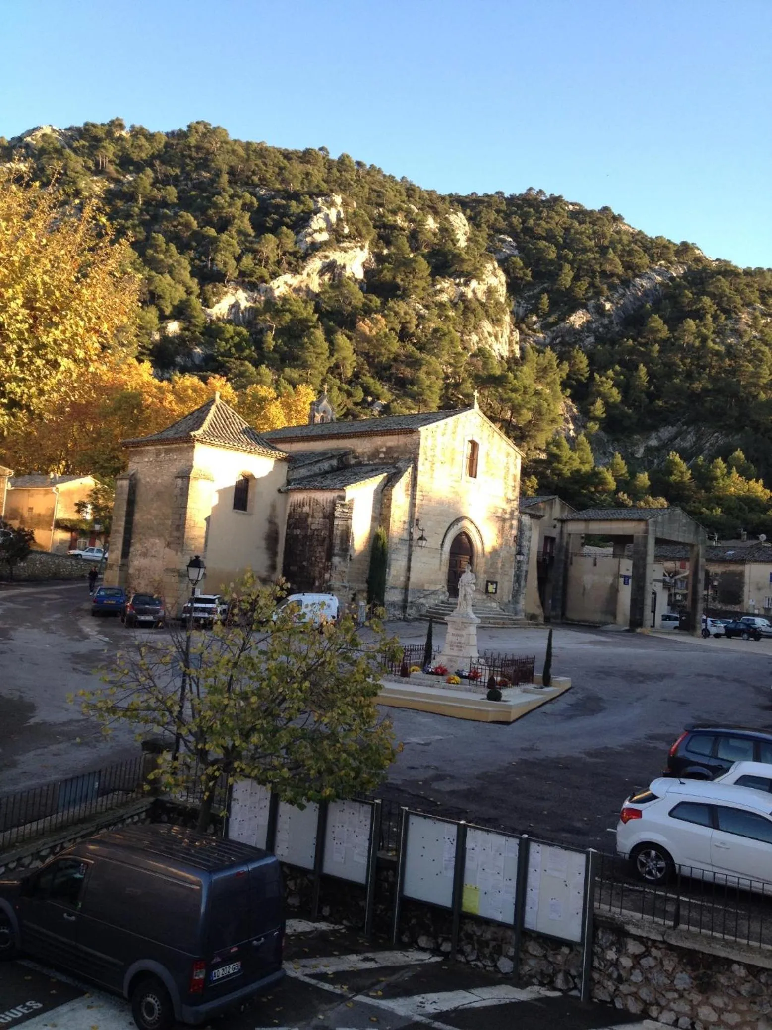 Neighbourhood in Gite Fa Mille maison bleu