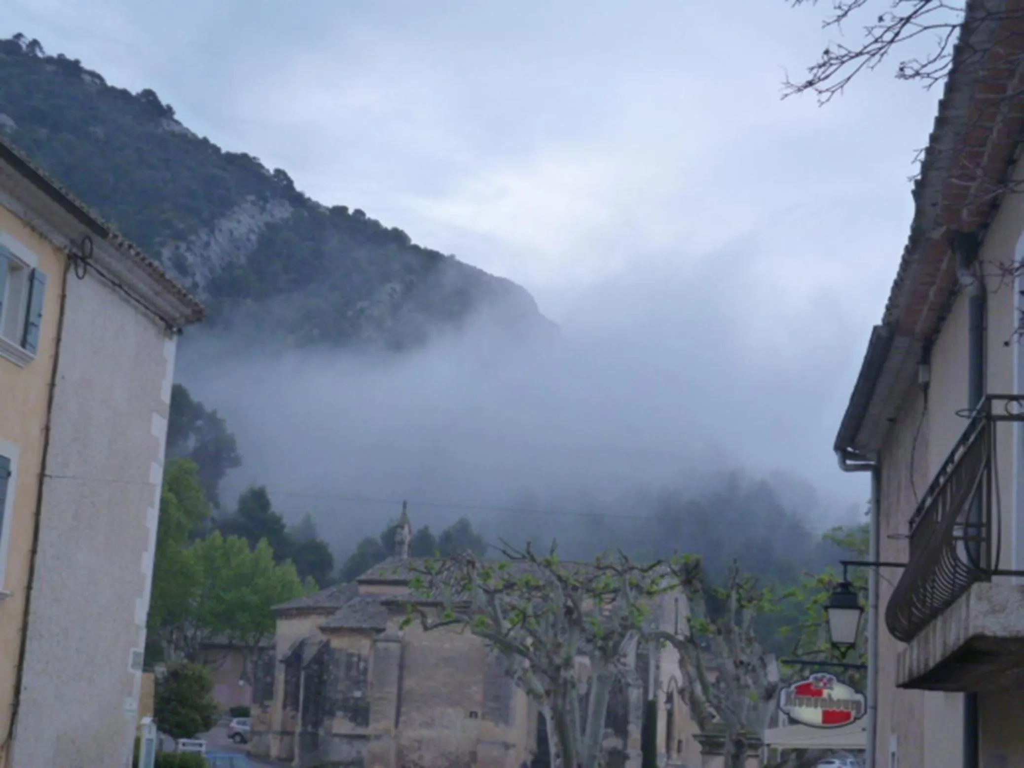 Mountain view in Gite Fa Mille maison bleu