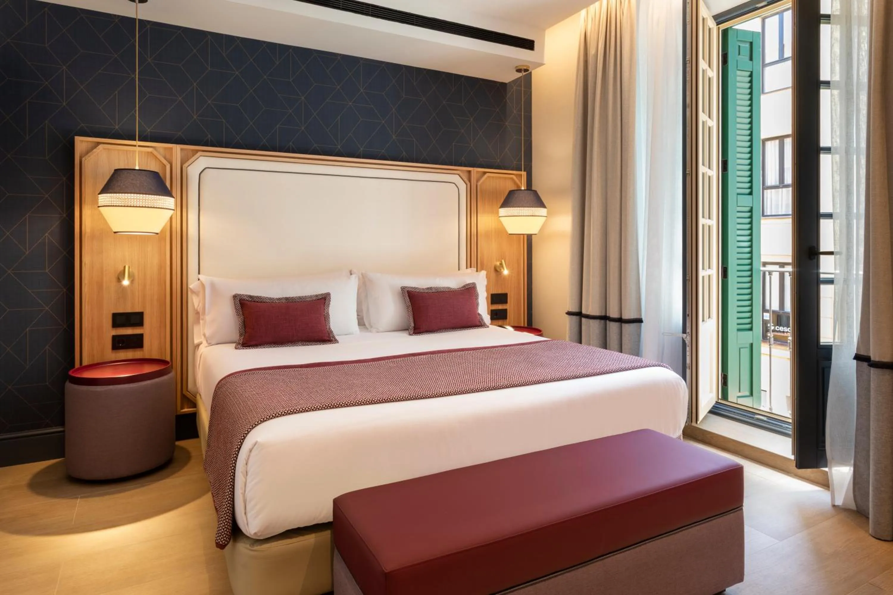 Bed in Catalonia Puerta del Mar