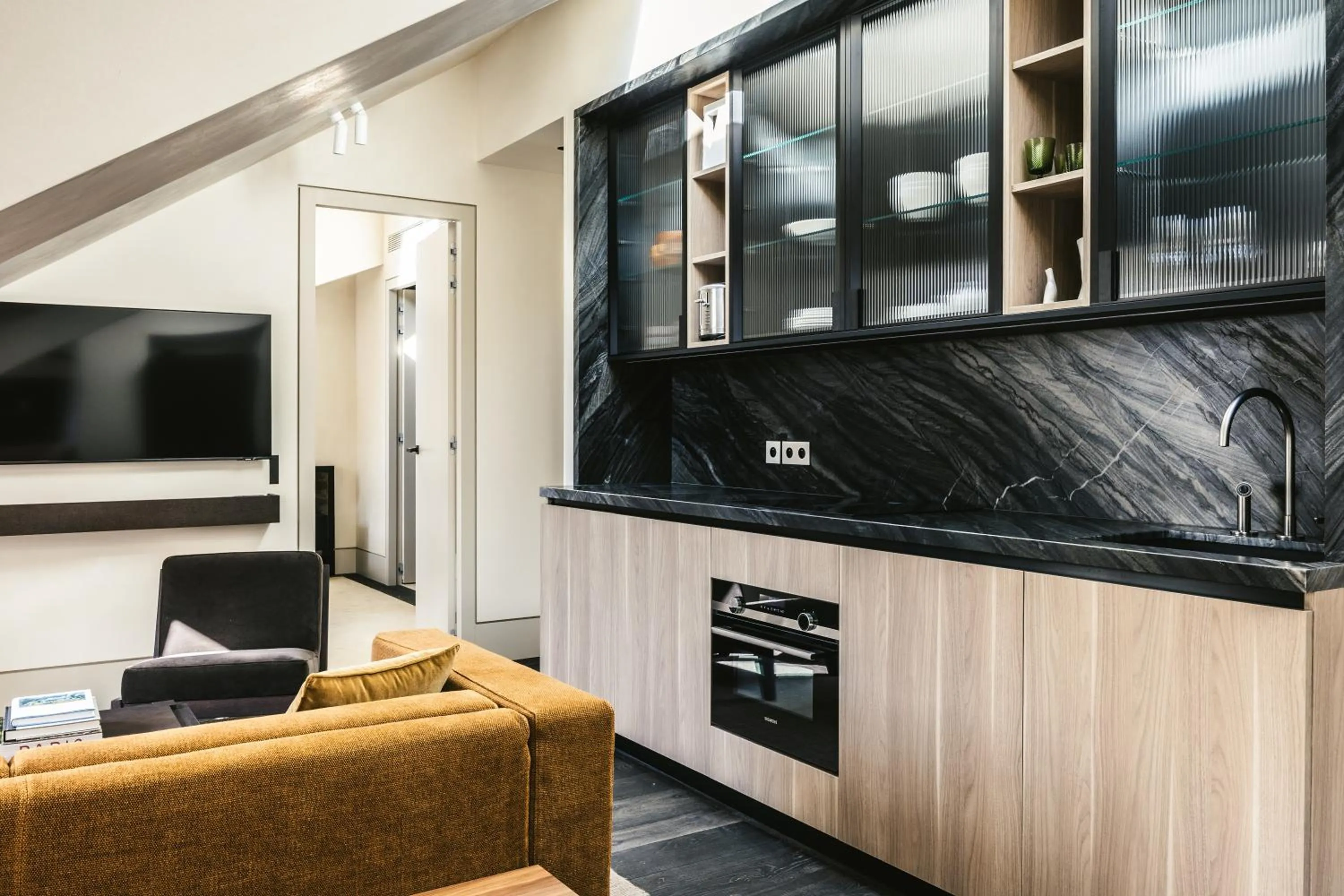 Kitchen or kitchenette in Mondovi Luxury Suites