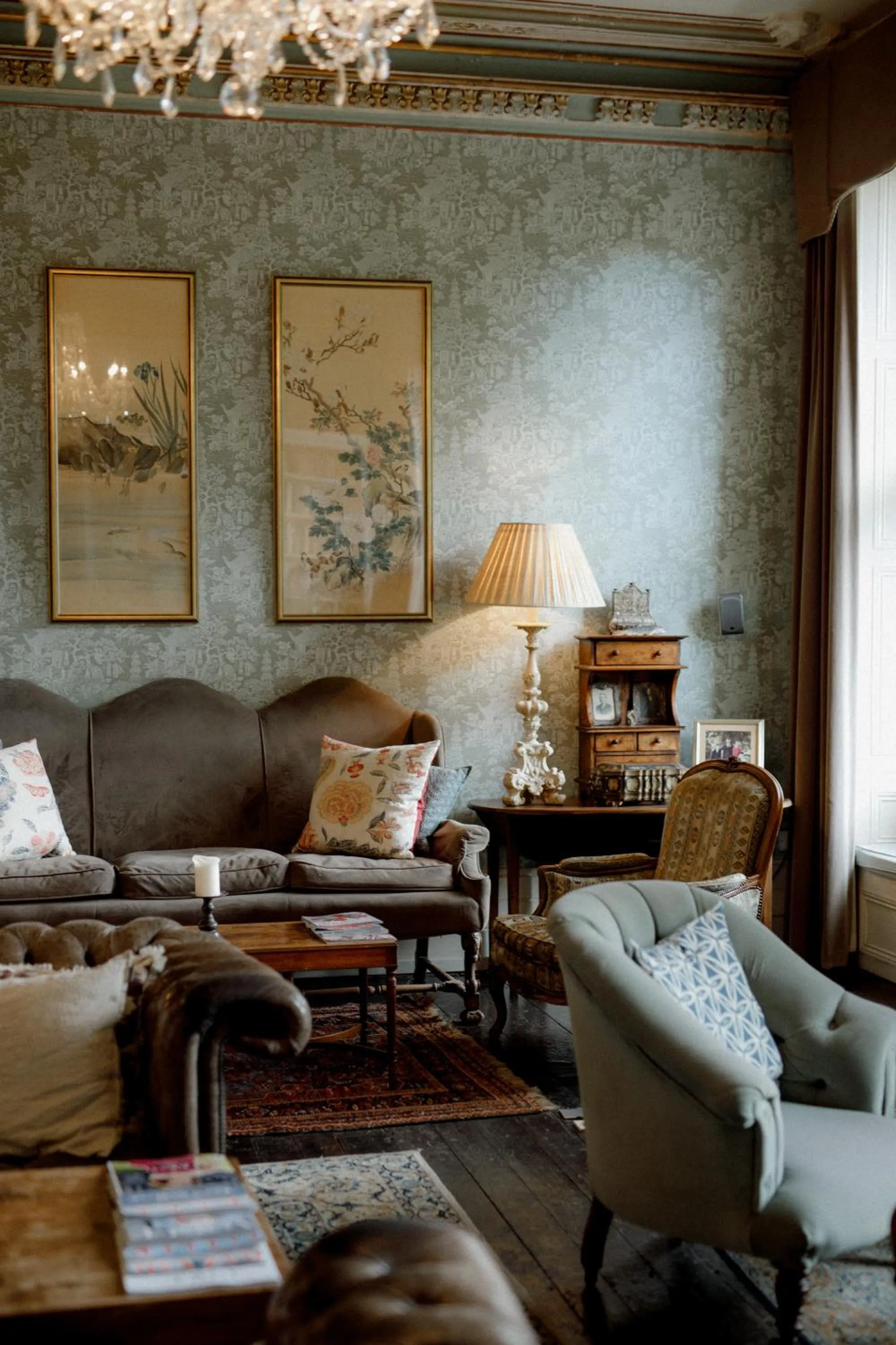 Communal lounge/ TV room in Ballyvolane House