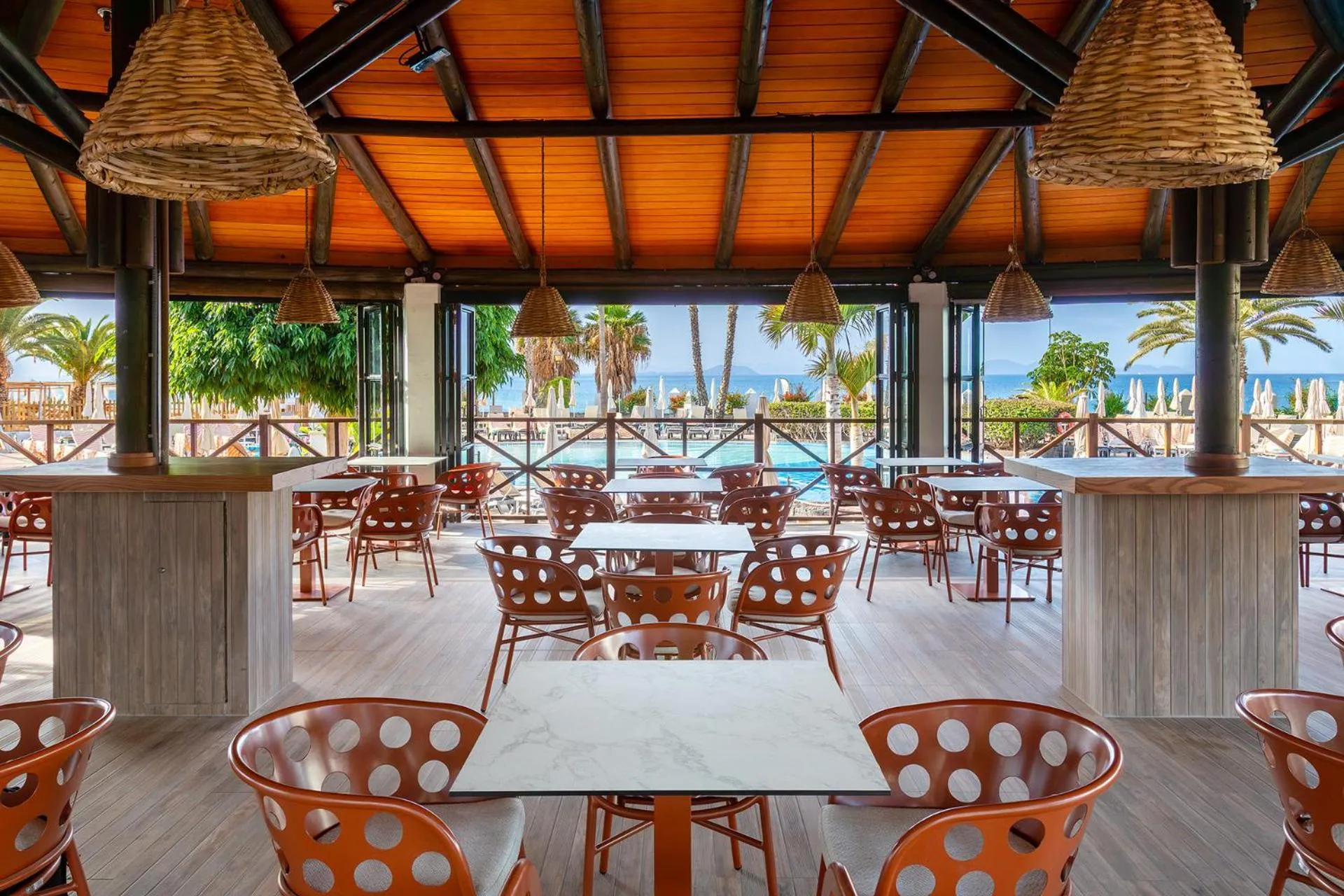 Lounge or bar in Gran Castillo Tagoro Family & Fun Playa Blanca