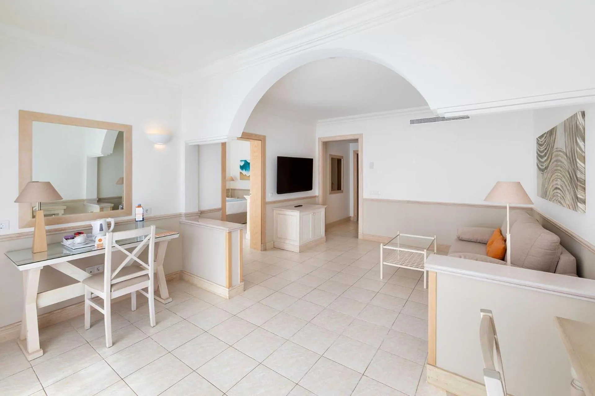 Photo of the whole room in Gran Castillo Tagoro Family & Fun Playa Blanca