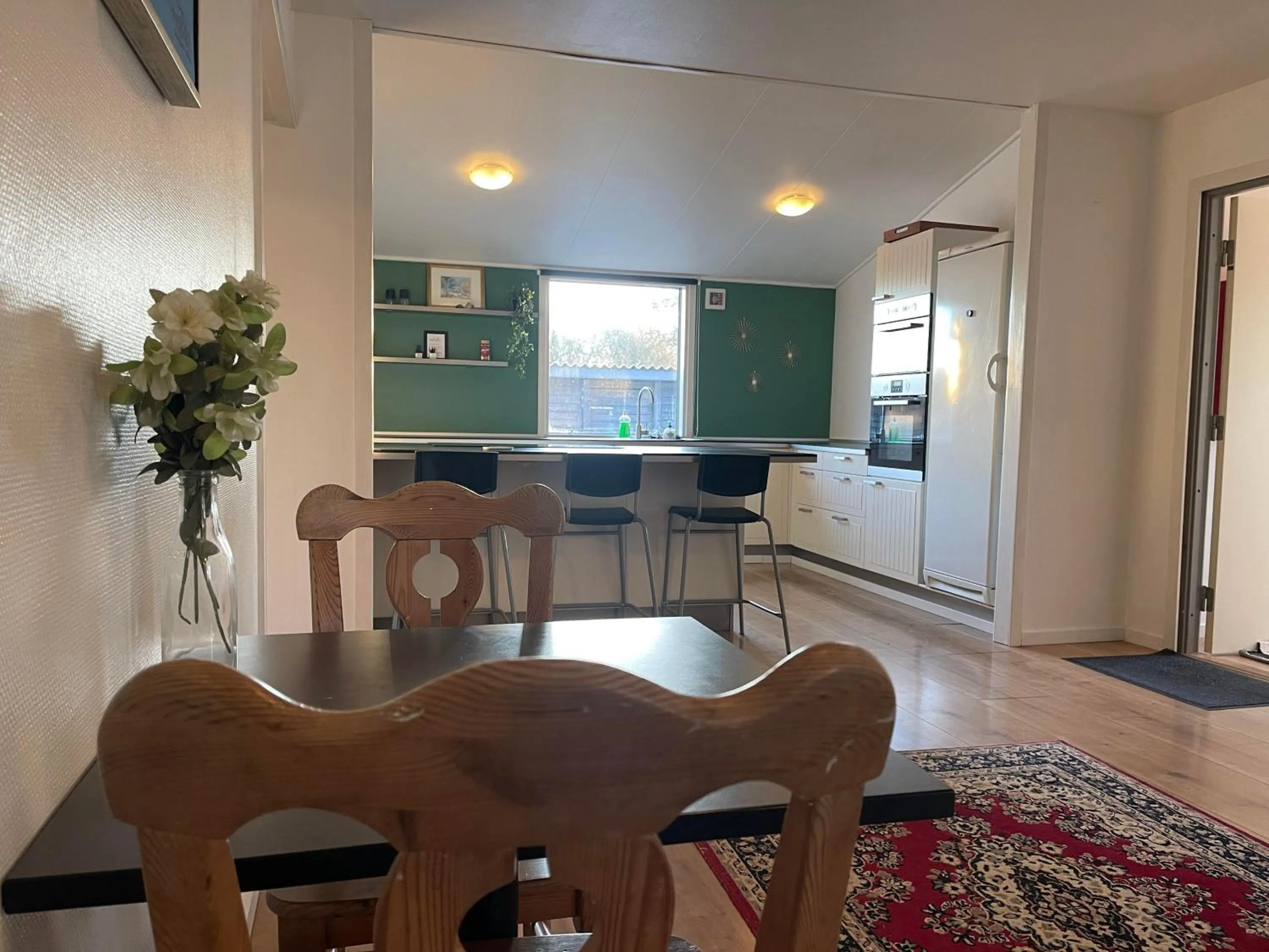 Kitchen or kitchenette in Toftum Bjerge Camping & Cottages