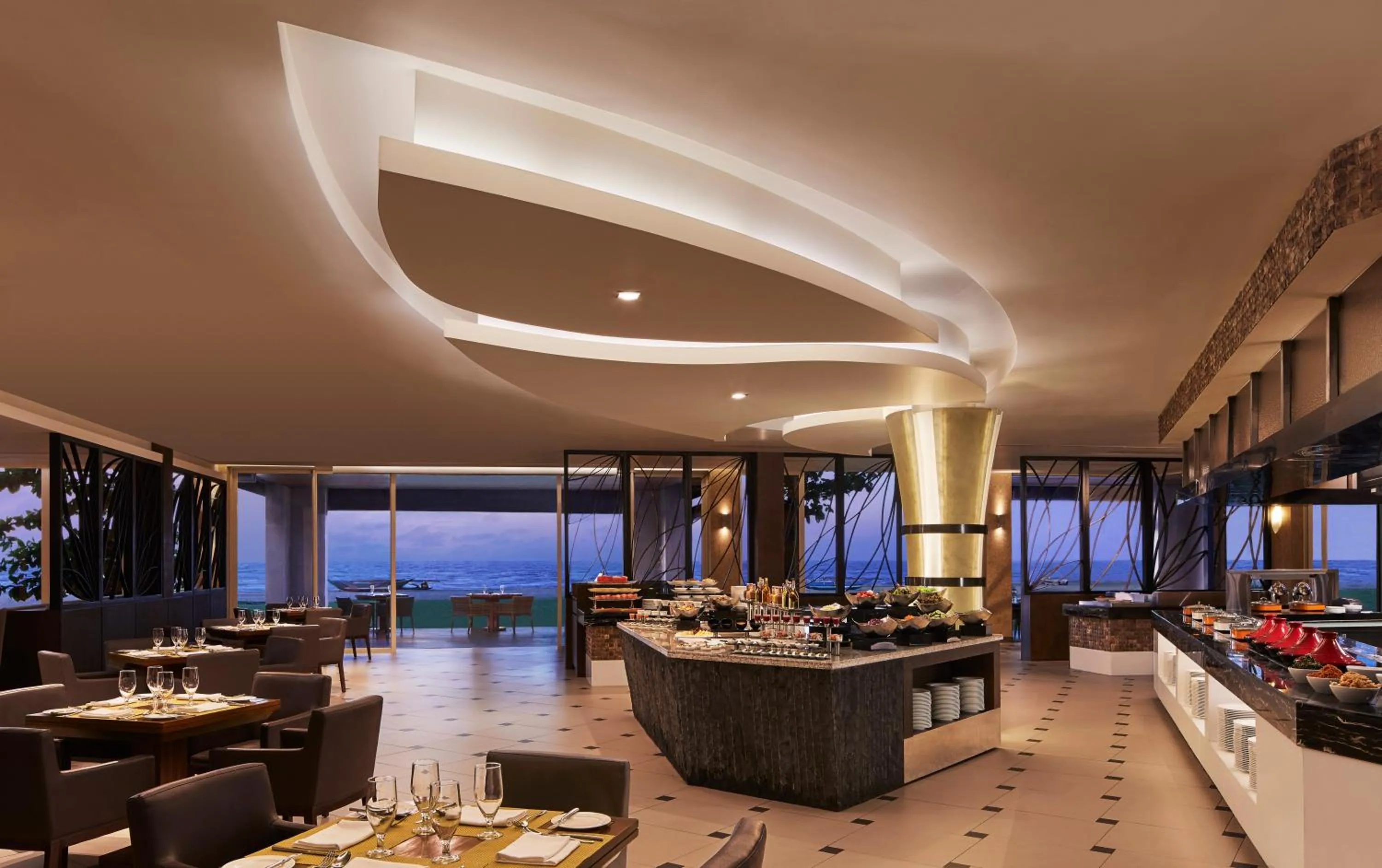 Restaurant/places to eat in Sentido Heritance Negombo