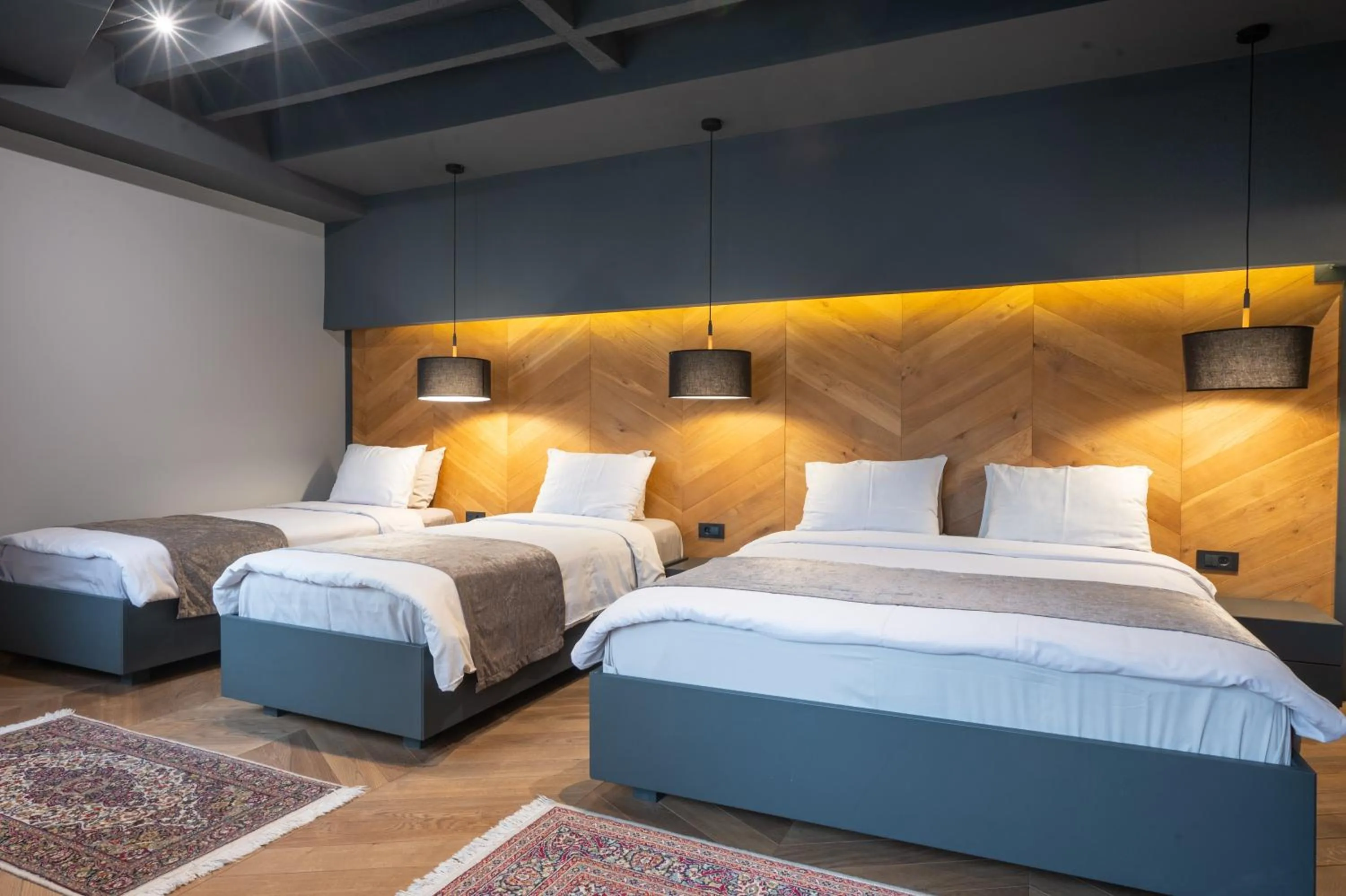 Bed in Hotel London B&B