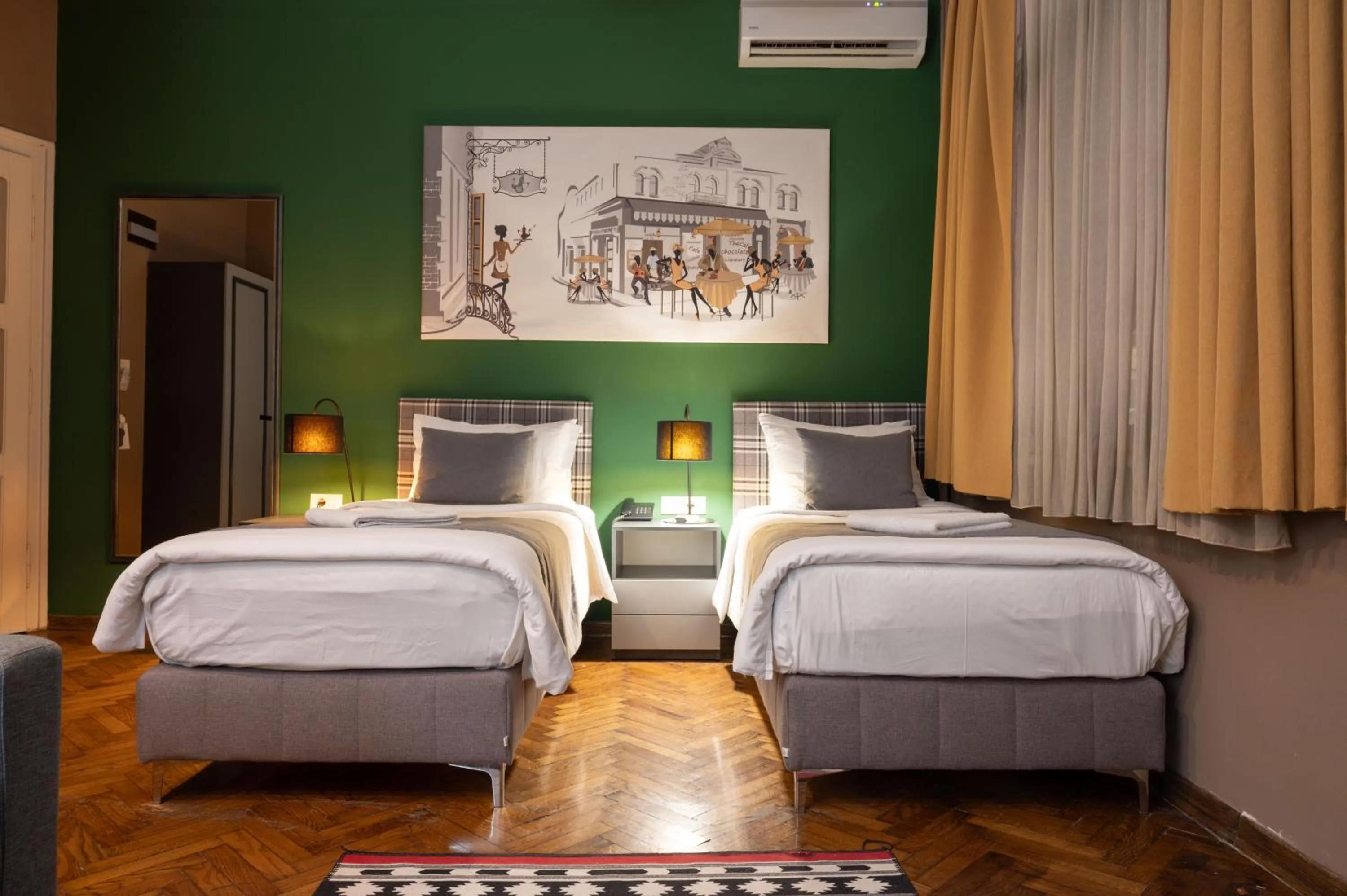 Bed in Hotel London B&B