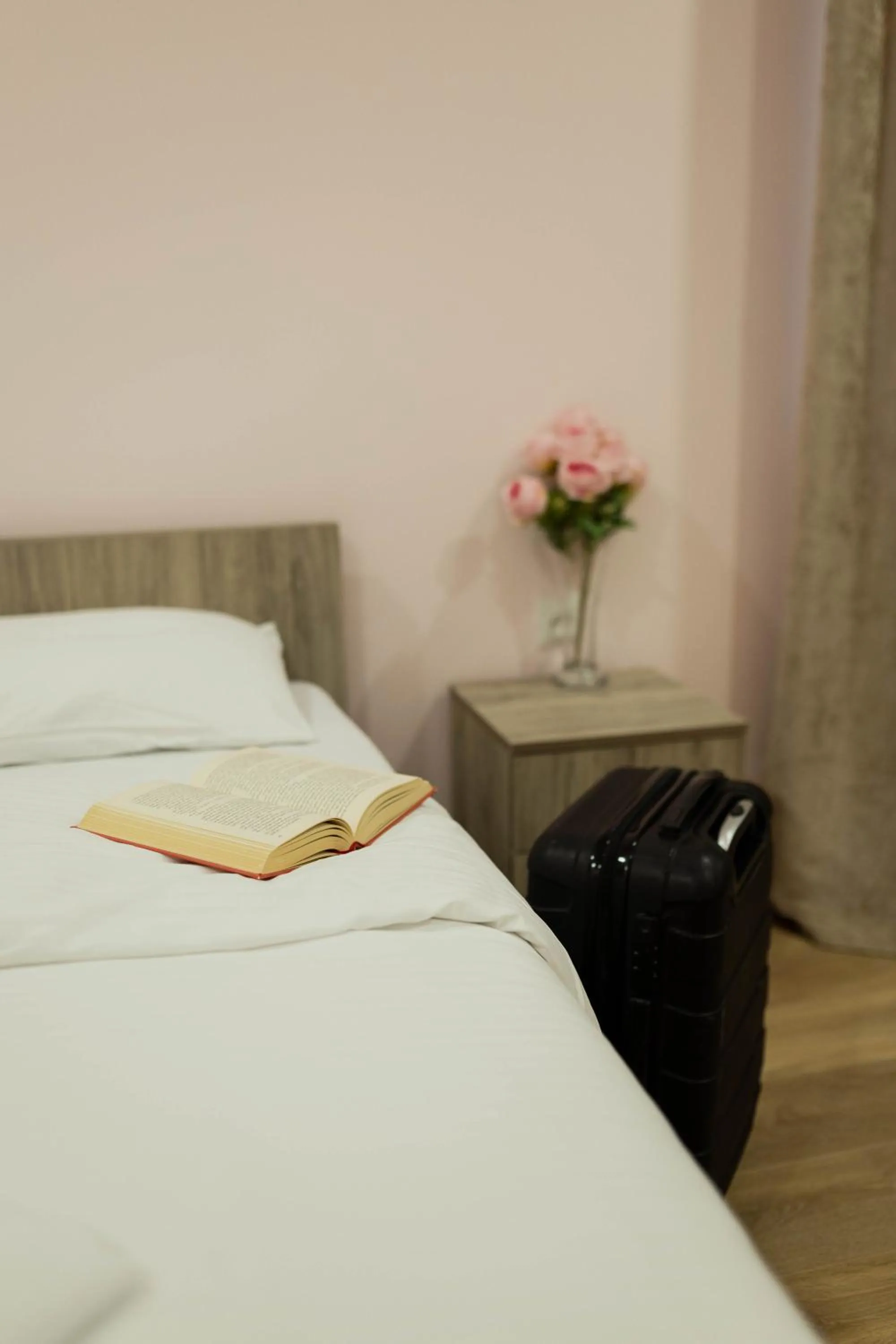 Bed in Panorama Hills Apart-Hotel