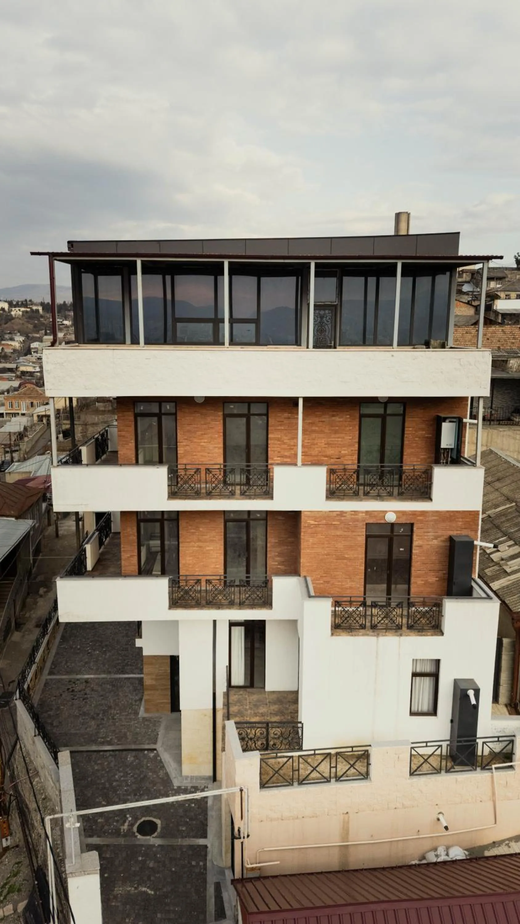 Property building in Panorama Hills Apart-Hotel