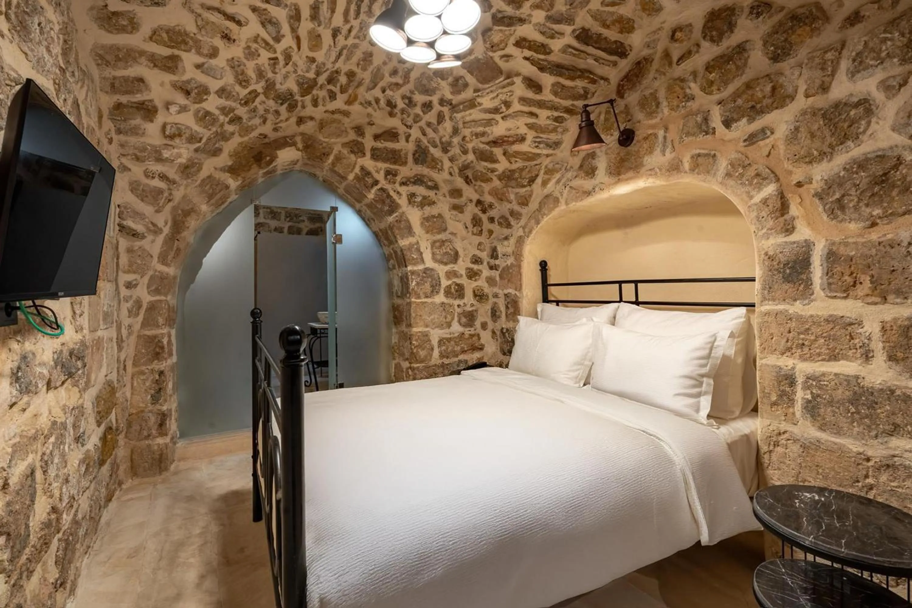 Bed in Maran House Mardin