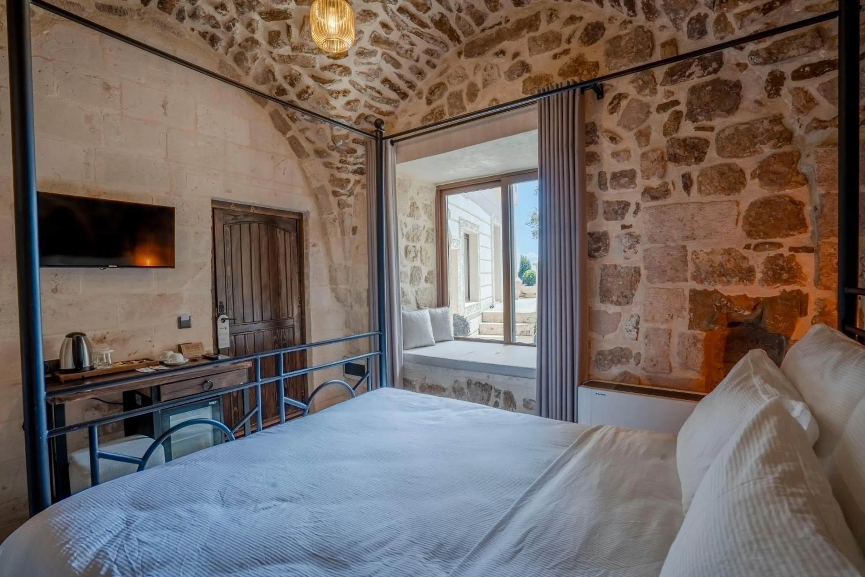 Bed in Maran House Mardin