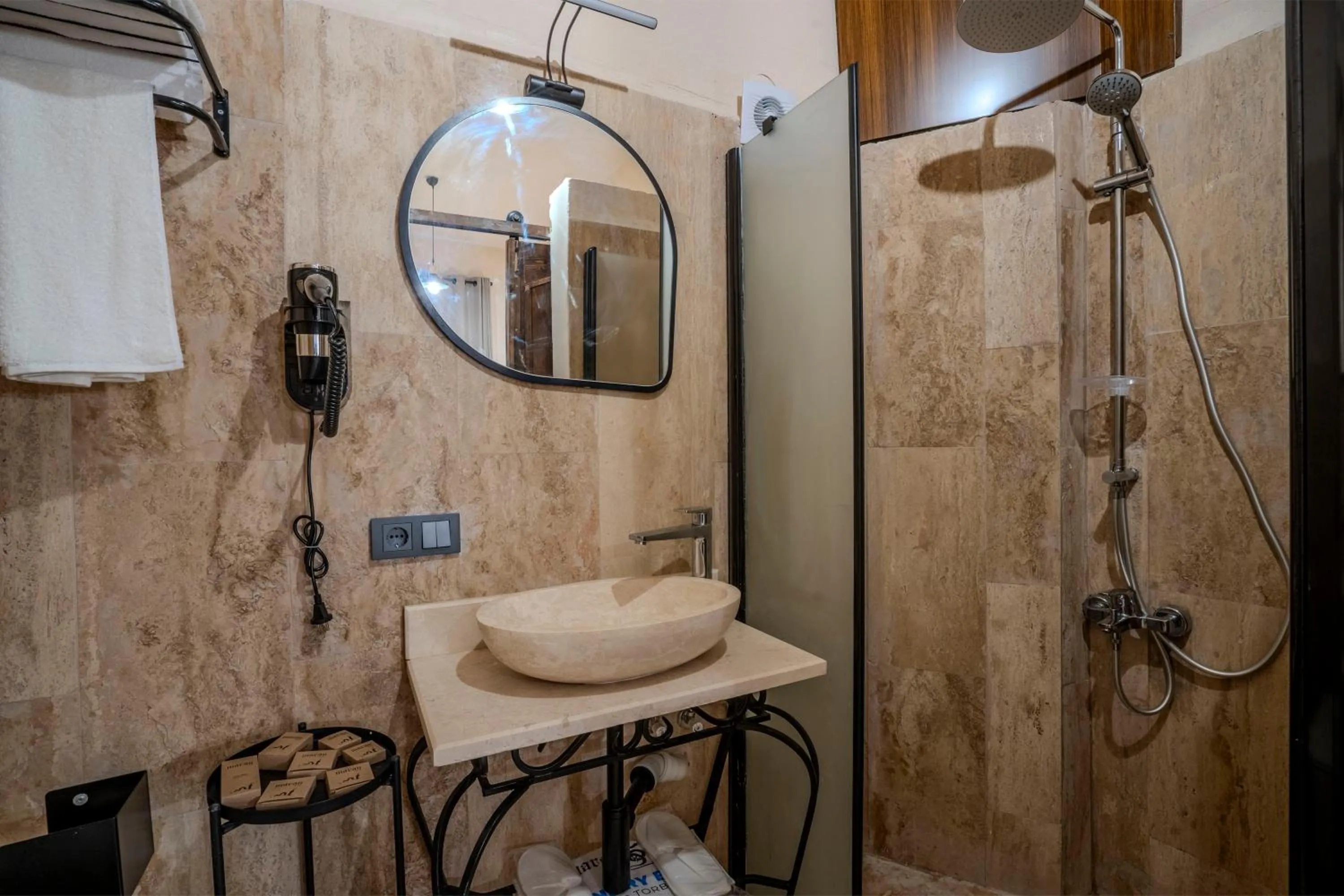 Shower in Maran House Mardin