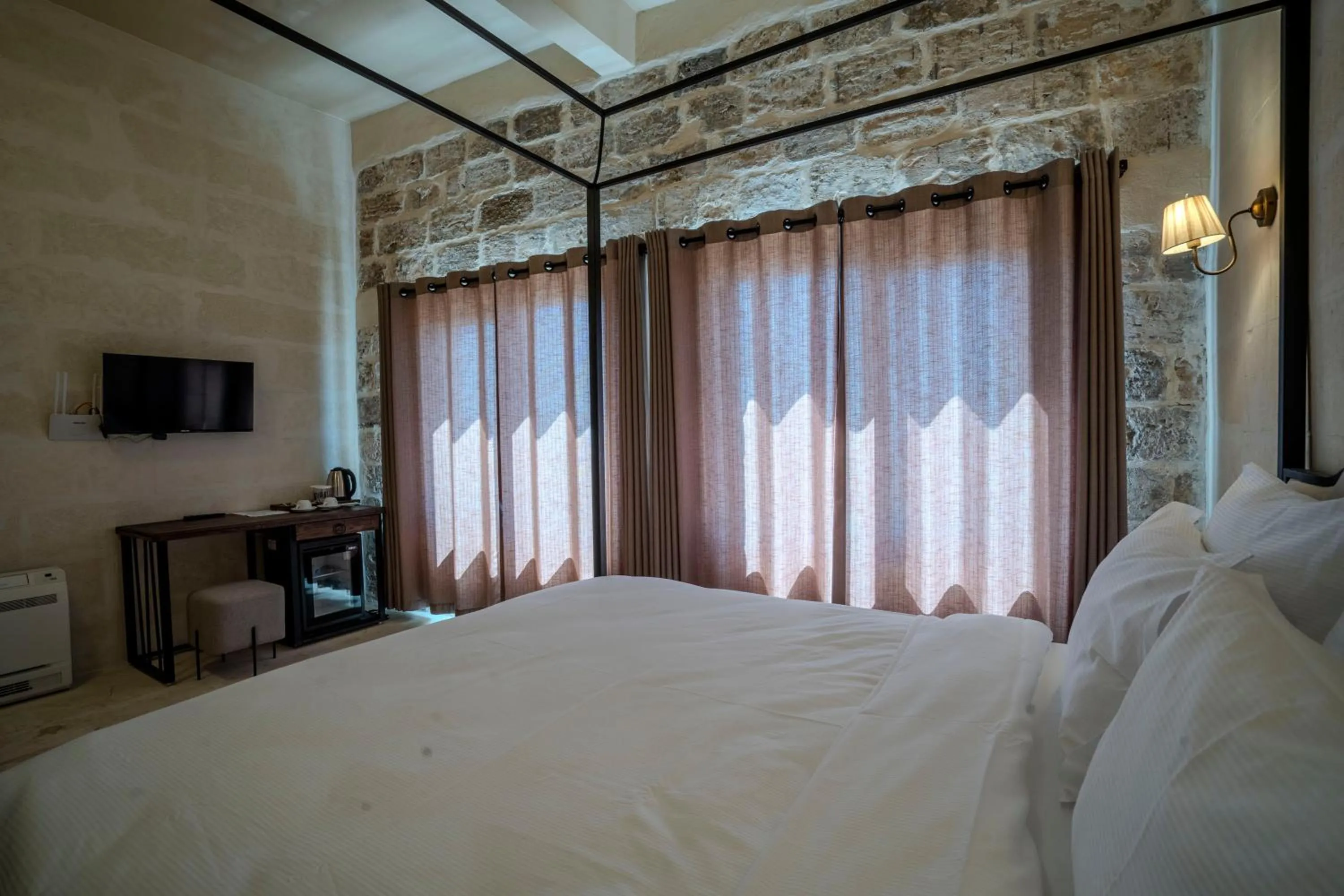 Bed in Maran House Mardin