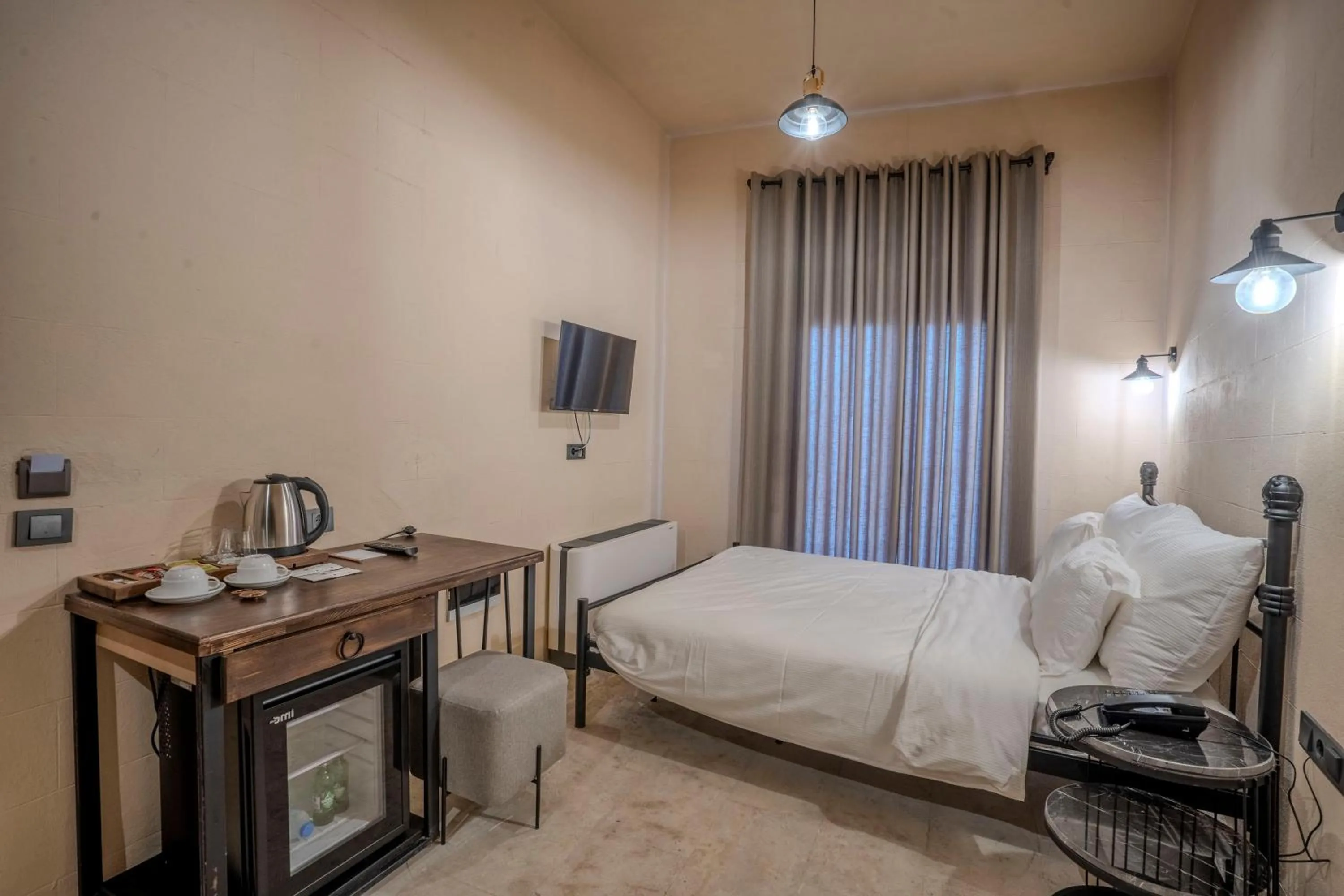 Bed in Maran House Mardin