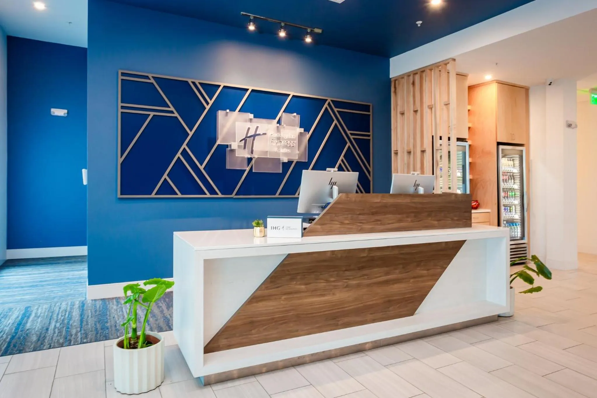 Property building in Holiday Inn Express & Suites Waco Downtown by IHG