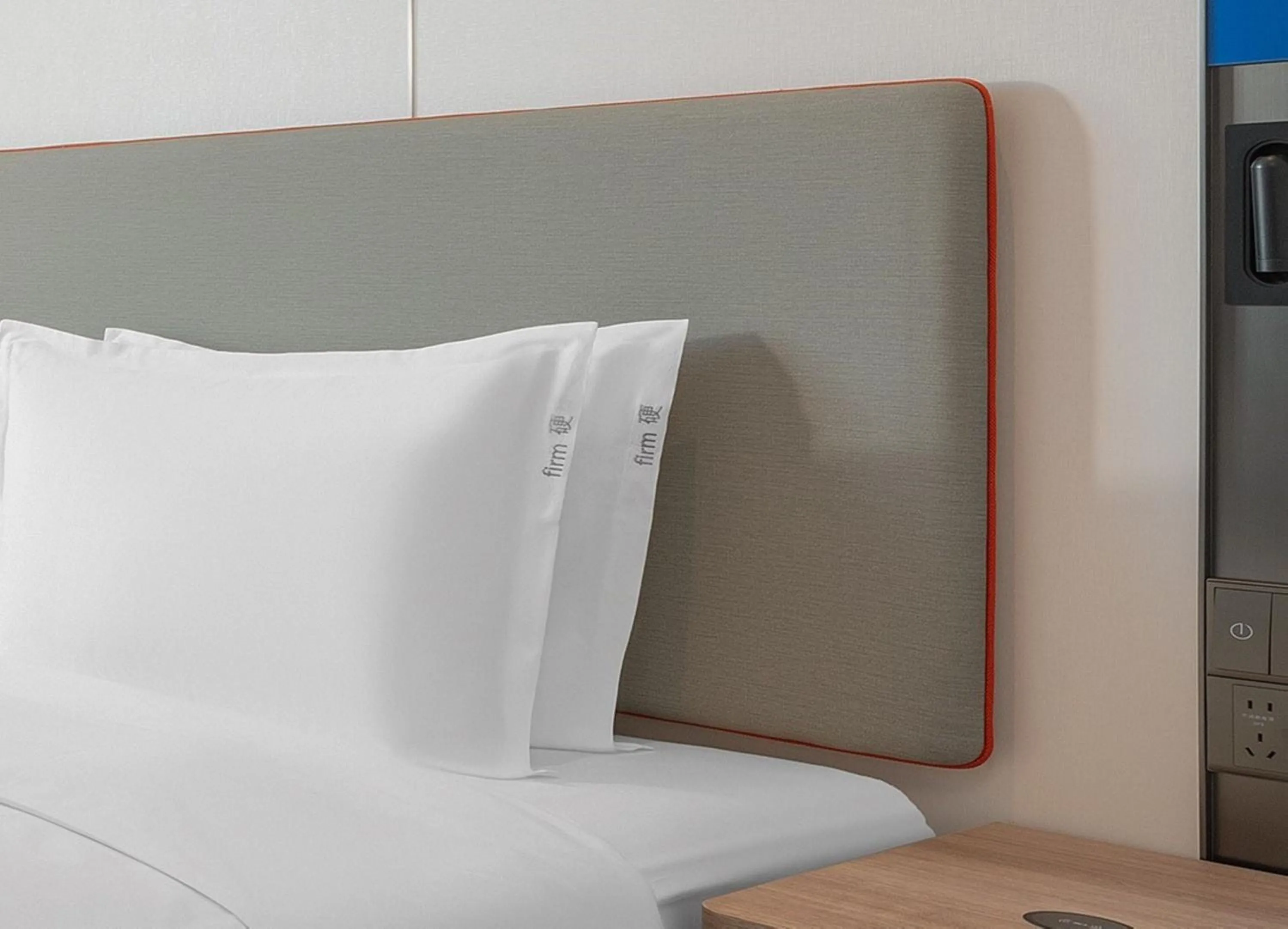 Photo of the whole room, Bed in Holiday Inn Express Guangzhou University Town