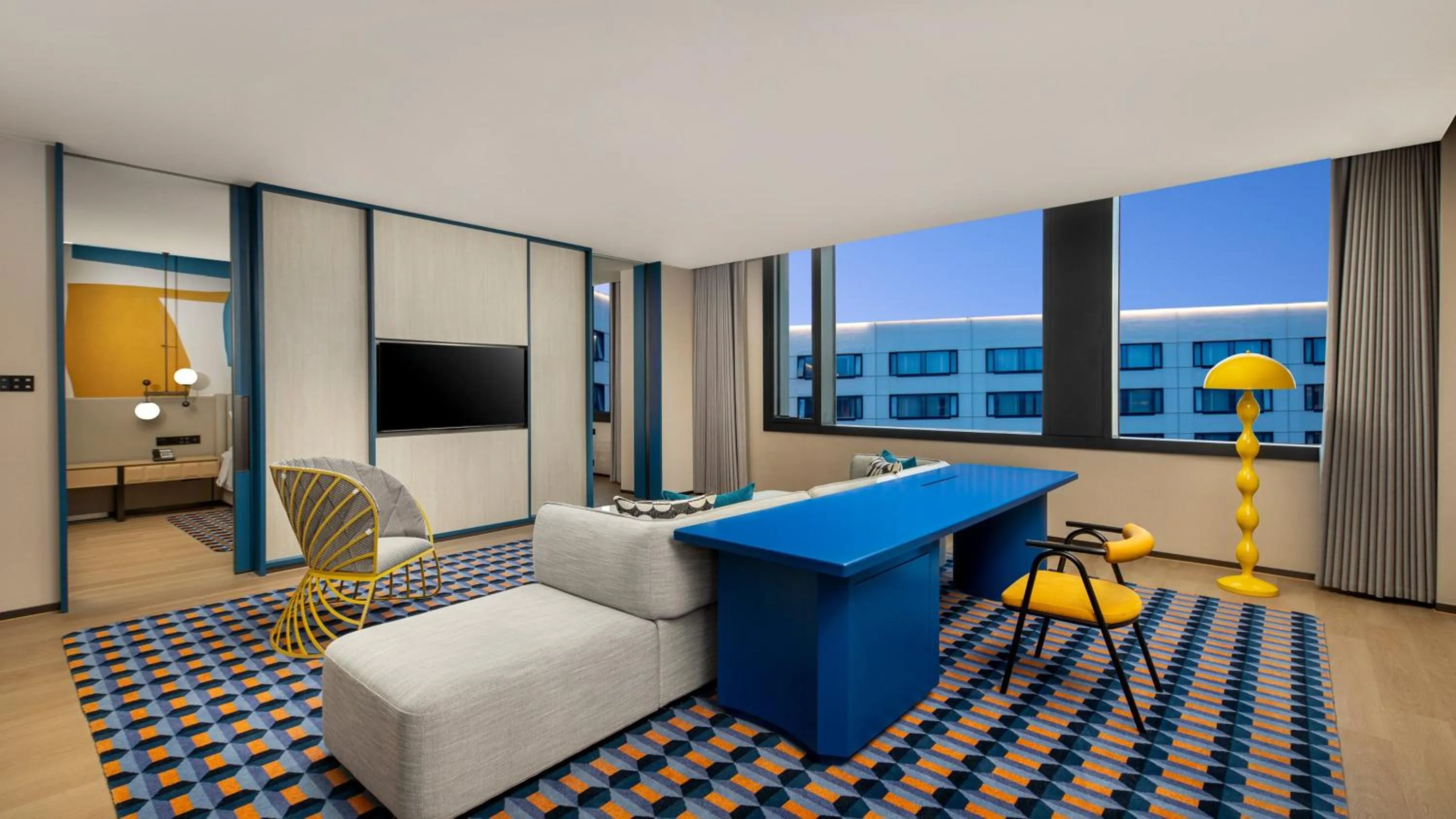 Photo of the whole room in Holiday Inn Shanghai Pudong Airport, an IHG Hotel